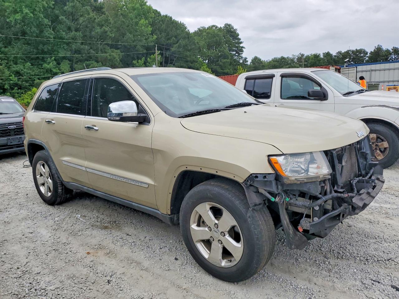 2011 Jeep Grand Cherokee Limited Золотой vin: 1J4RR5GT9BC578166