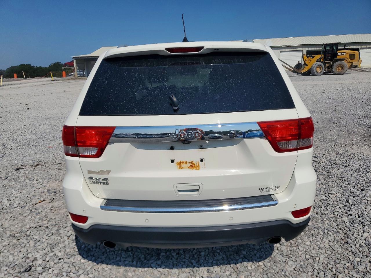 2011 Jeep Grand Cherokee Limited White vin: 1J4RR5GT9BC669342