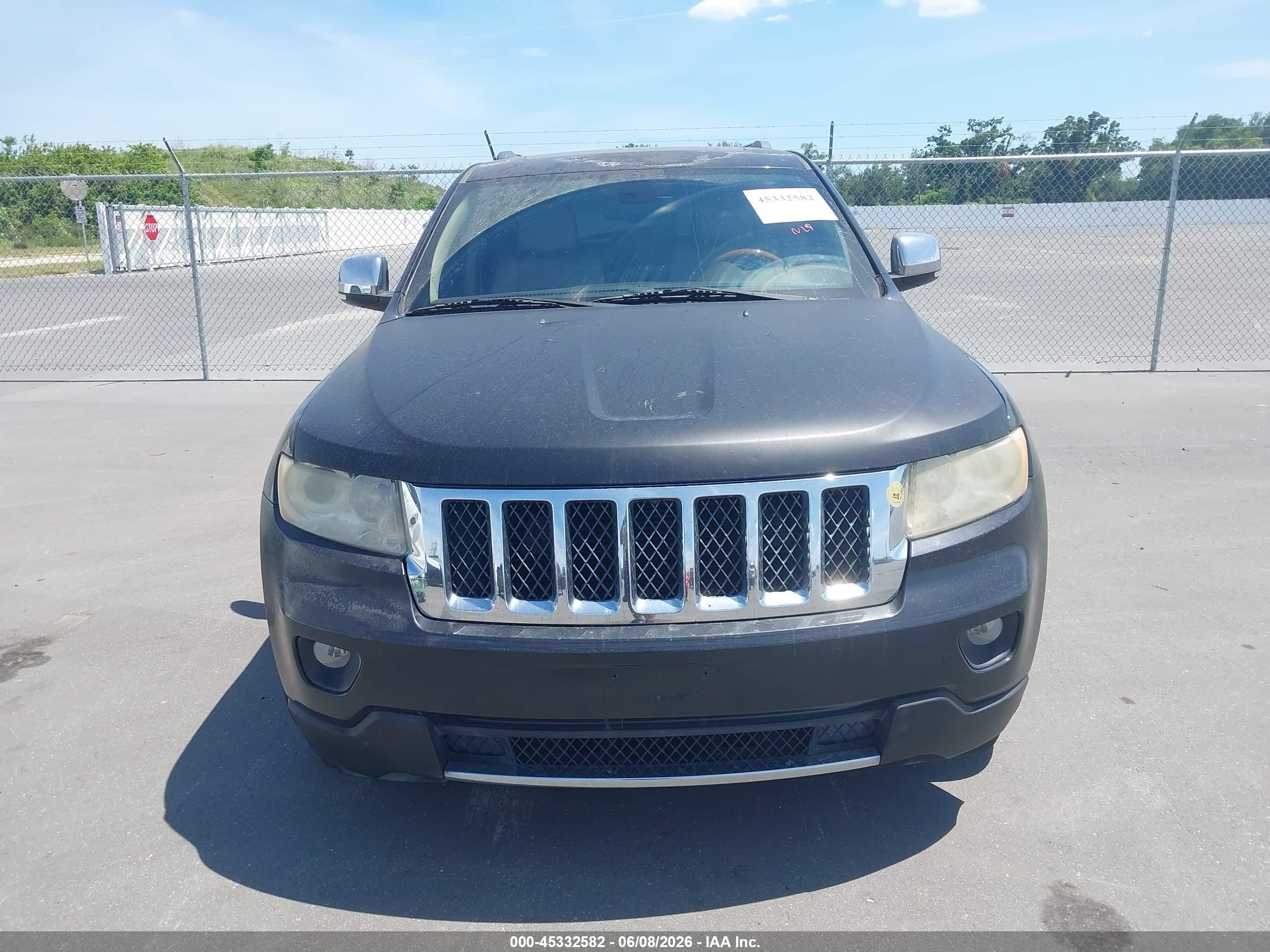 2011 Jeep Grand Cherokee Overland Black vin: 1J4RR6GG0BC528099