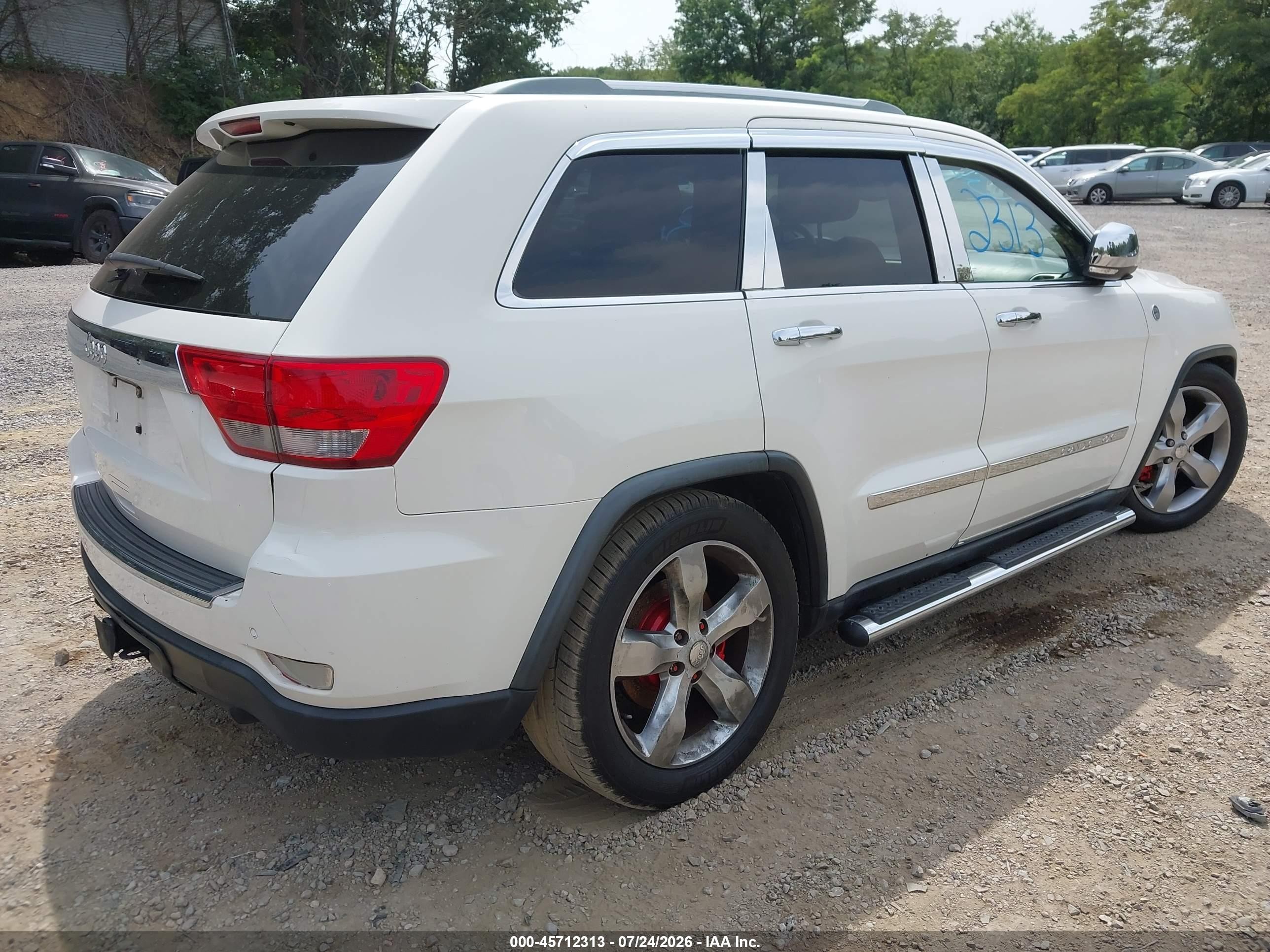 2011 Jeep Grand Cherokee Overland White vin: 1J4RR6GG1BC571673