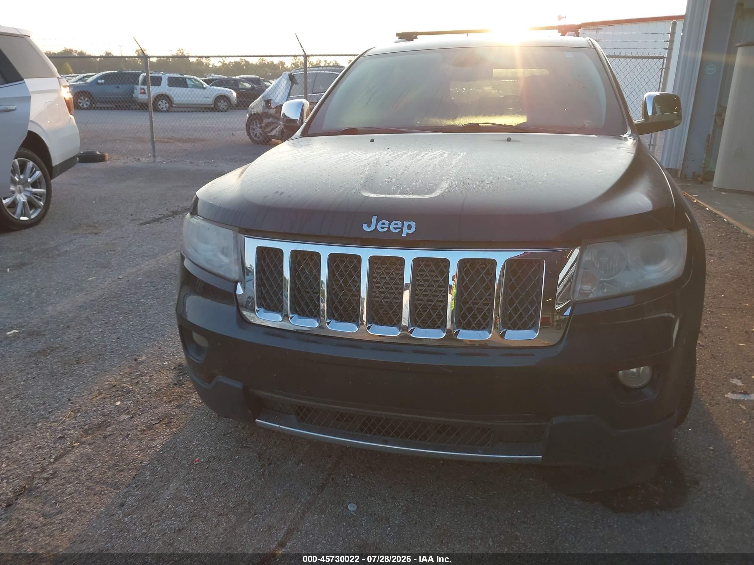 2011 Jeep Grand Cherokee Overland Gray vin: 1J4RR6GG1BC745063