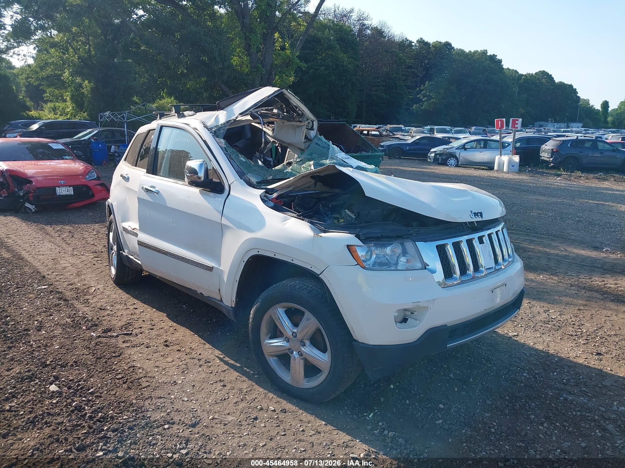2011 Jeep Grand Cherokee Overland White vin: 1J4RR6GG3BC657826