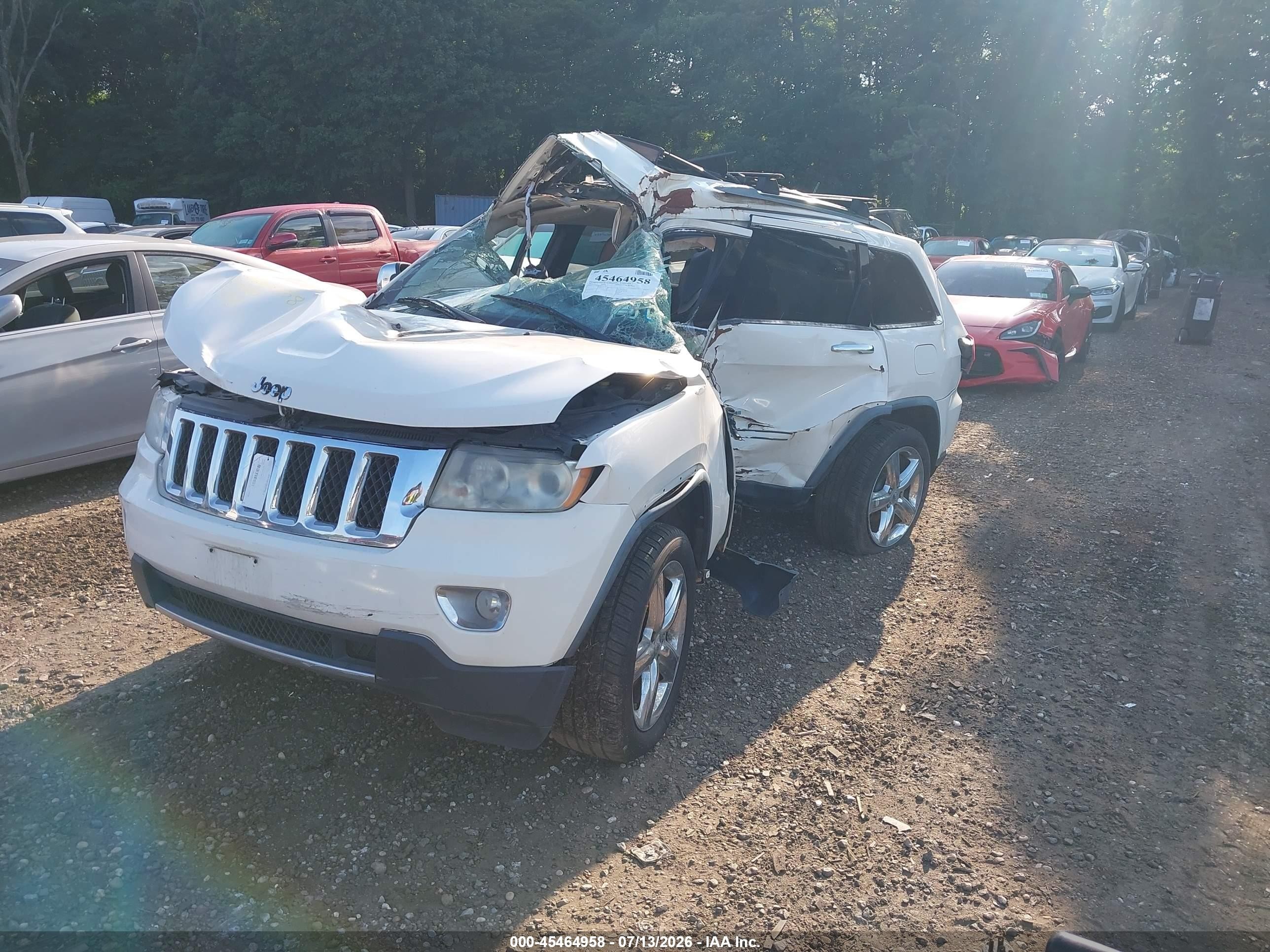 2011 Jeep Grand Cherokee Overland White vin: 1J4RR6GG3BC657826