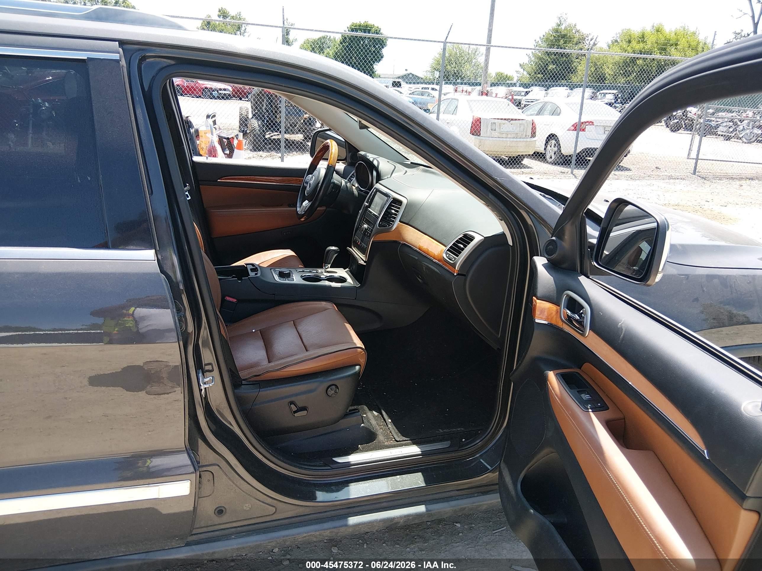 2011 Jeep Grand Cherokee Overland Gray vin: 1J4RR6GG3BC691216
