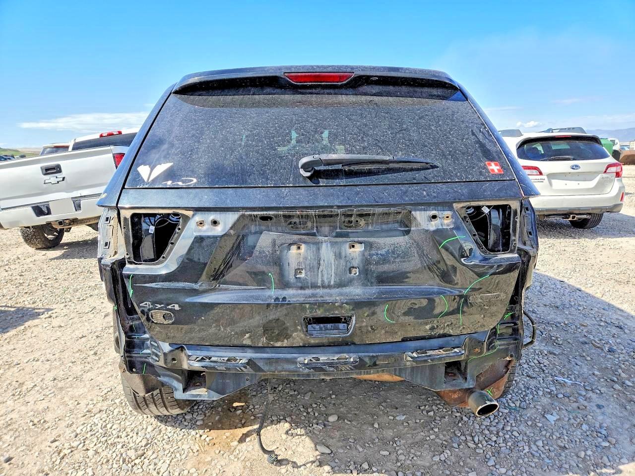 2011 Jeep Grand Cherokee Overland Black vin: 1J4RR6GG3BC703462
