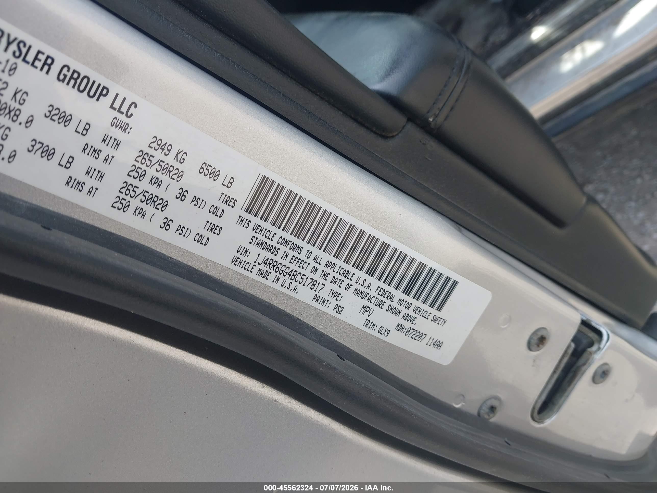 2011 Jeep Grand Cherokee Overland Silver vin: 1J4RR6GG4BC517817