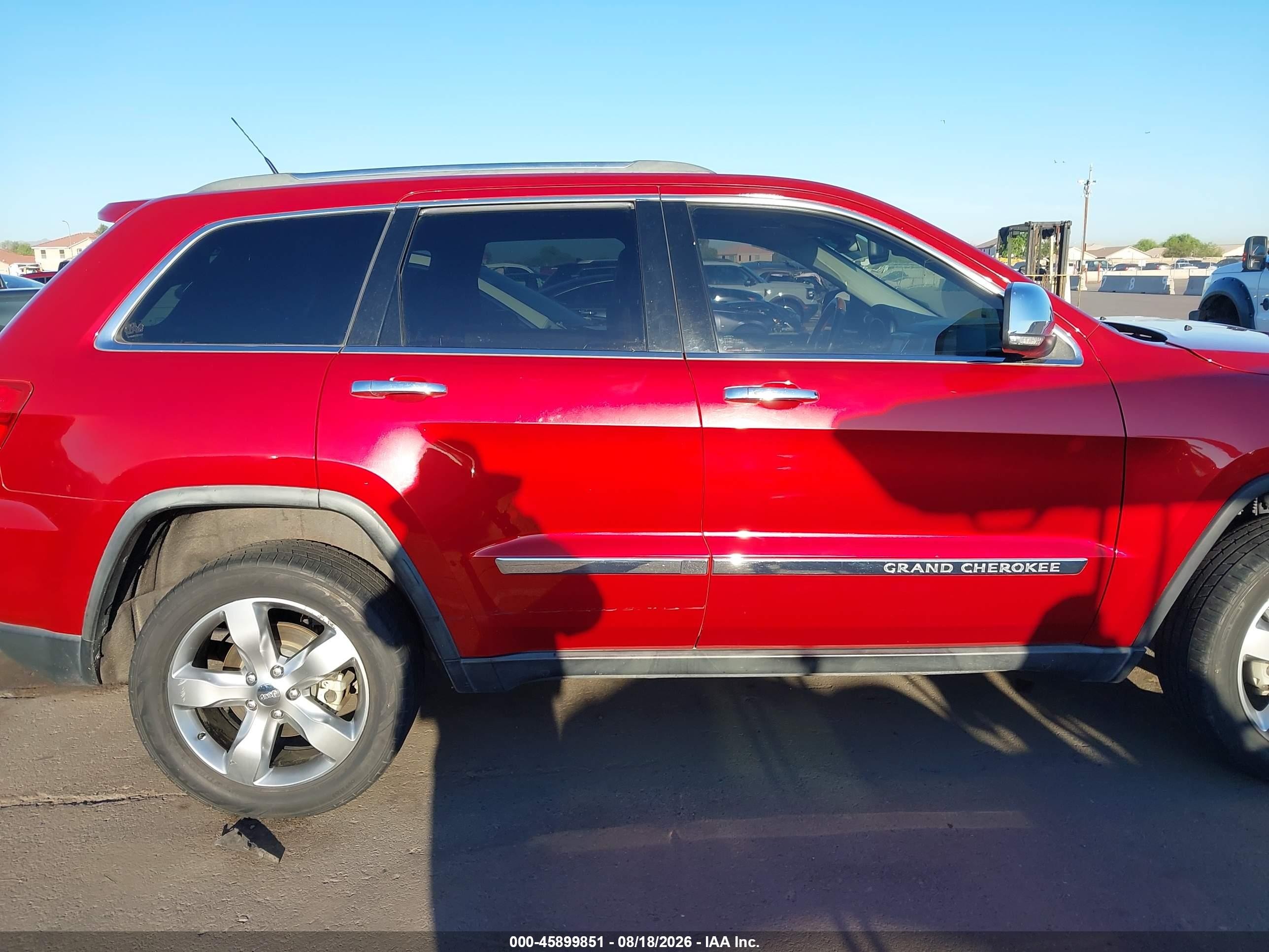 2011 Jeep Grand Cherokee Overland Red vin: 1J4RR6GG4BC698322