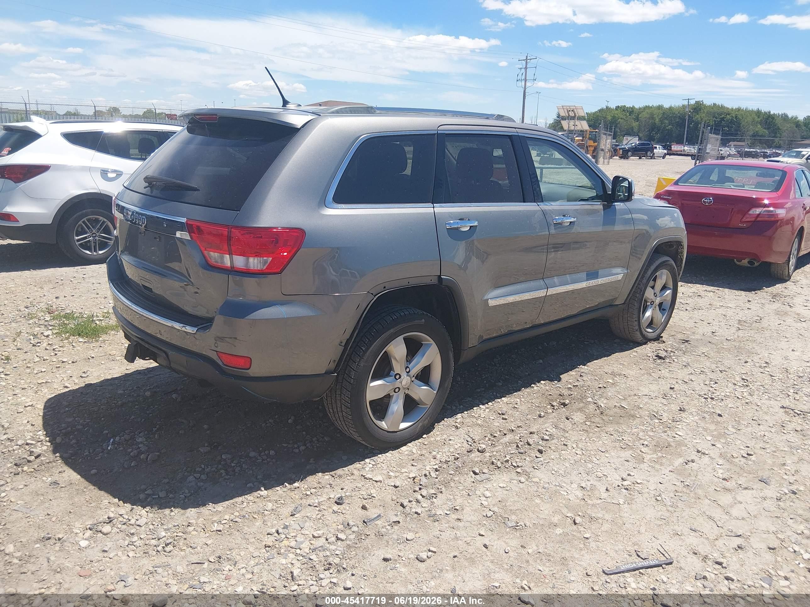 2011 Jeep Grand Cherokee Overland Gray vin: 1J4RR6GG4BC709688