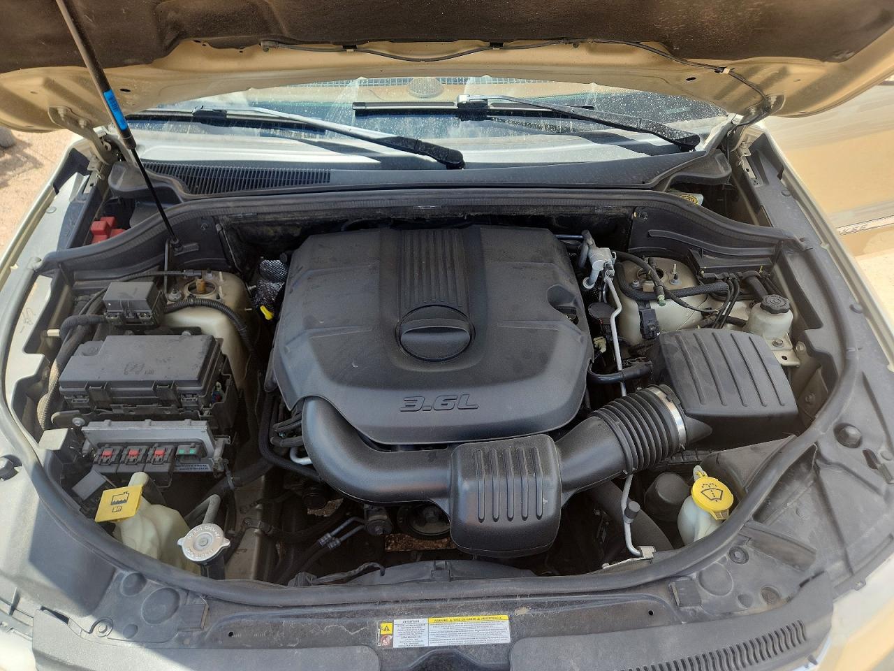 2011 Jeep Grand Cherokee Overland Gold vin: 1J4RR6GG7BC632962