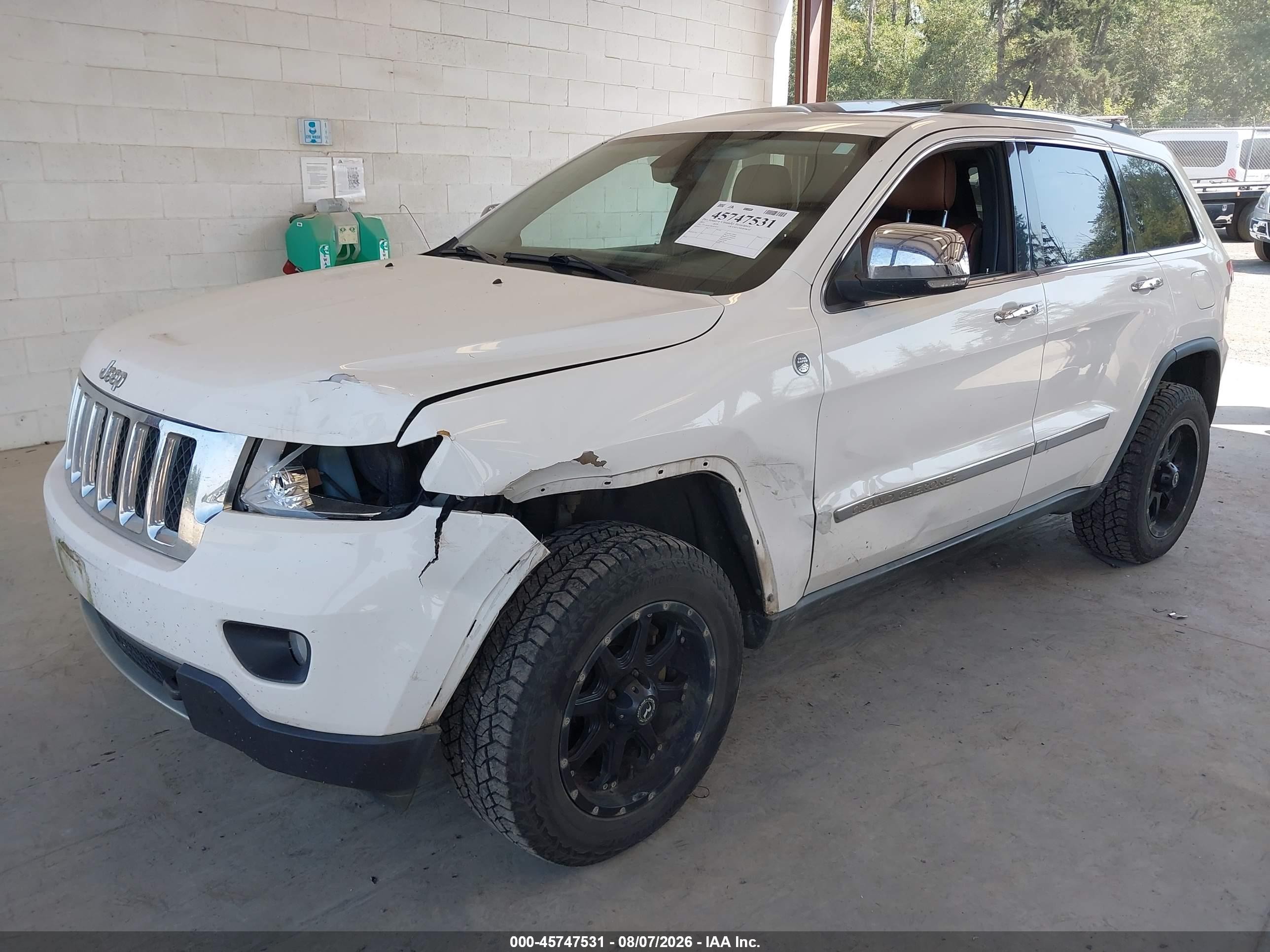 2011 Jeep Grand Cherokee Overland White vin: 1J4RR6GG7BC635859