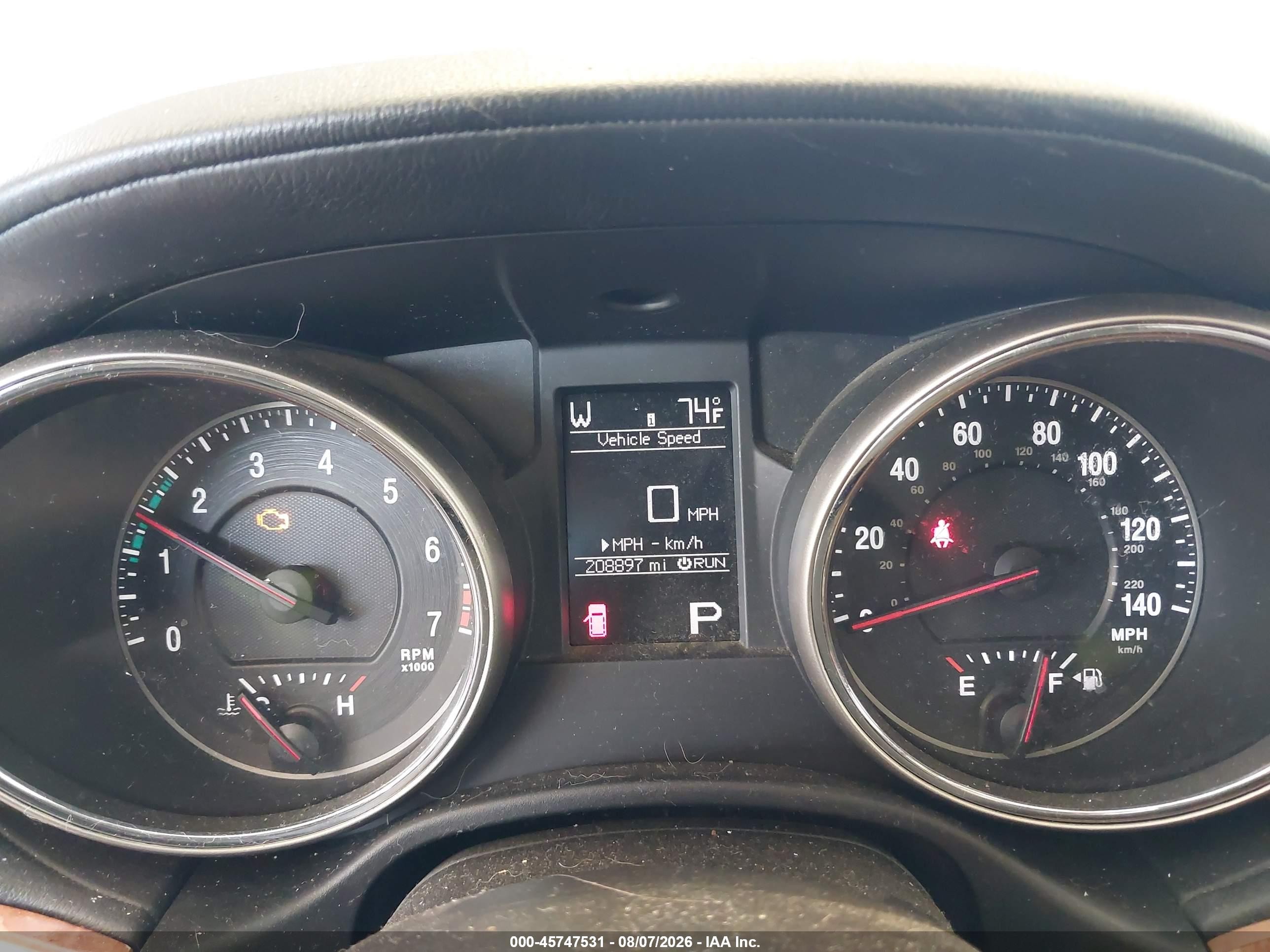 2011 Jeep Grand Cherokee Overland White vin: 1J4RR6GG7BC635859
