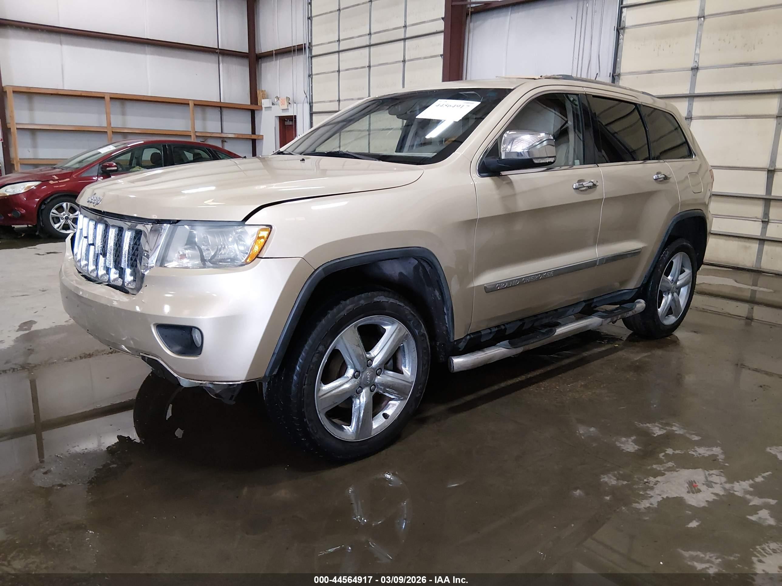 2011 Jeep Grand Cherokee Overland Tan vin: 1J4RR6GG9BC636303