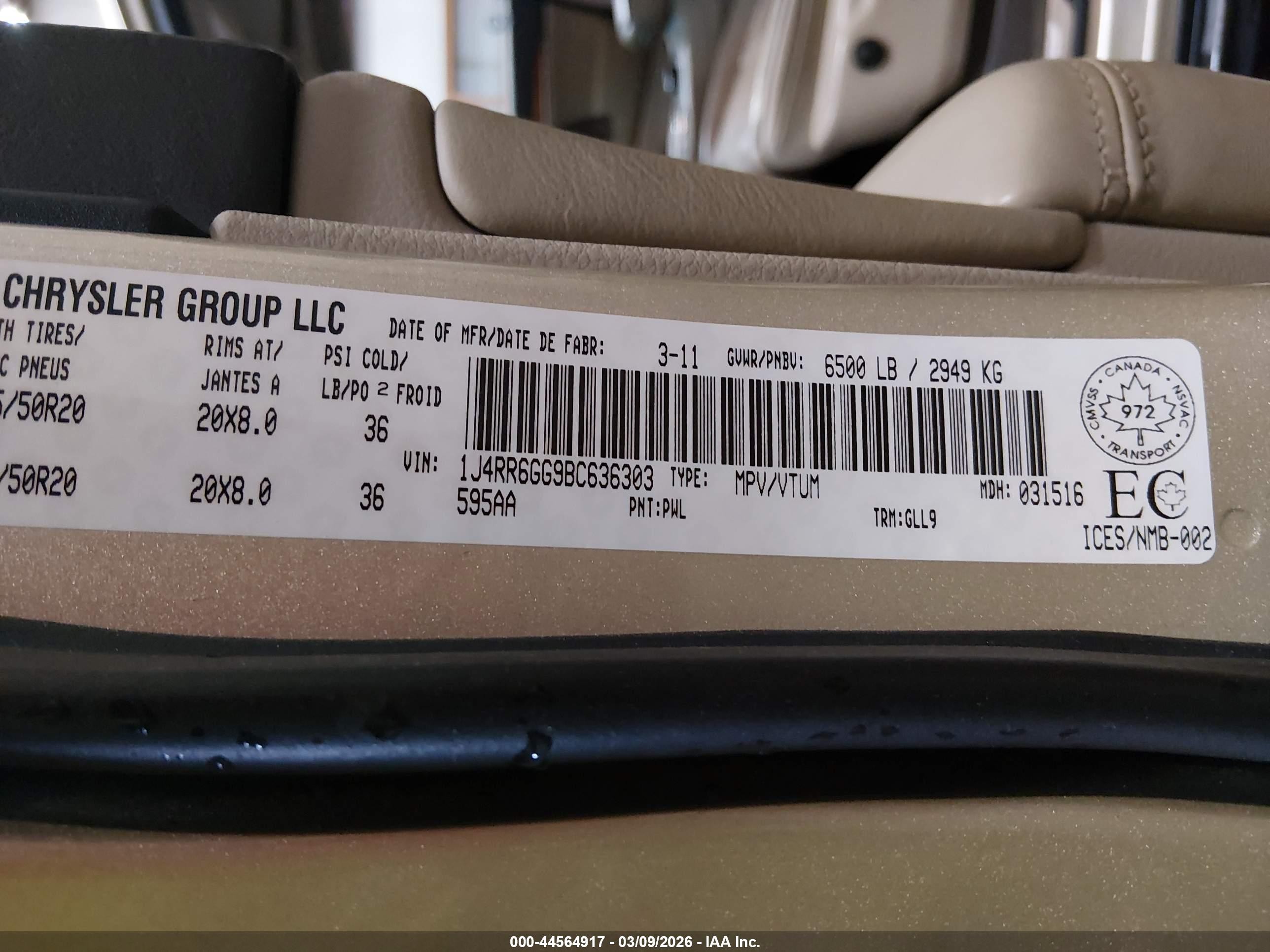 2011 Jeep Grand Cherokee Overland Tan vin: 1J4RR6GG9BC636303