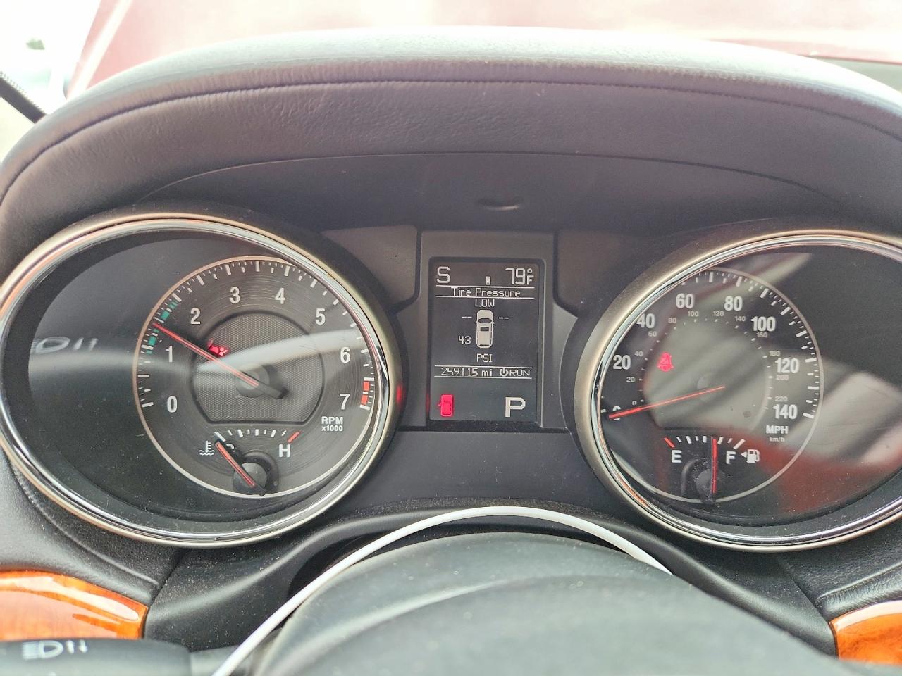 2011 Jeep Grand Cherokee Overland Red vin: 1J4RR6GG9BC643347