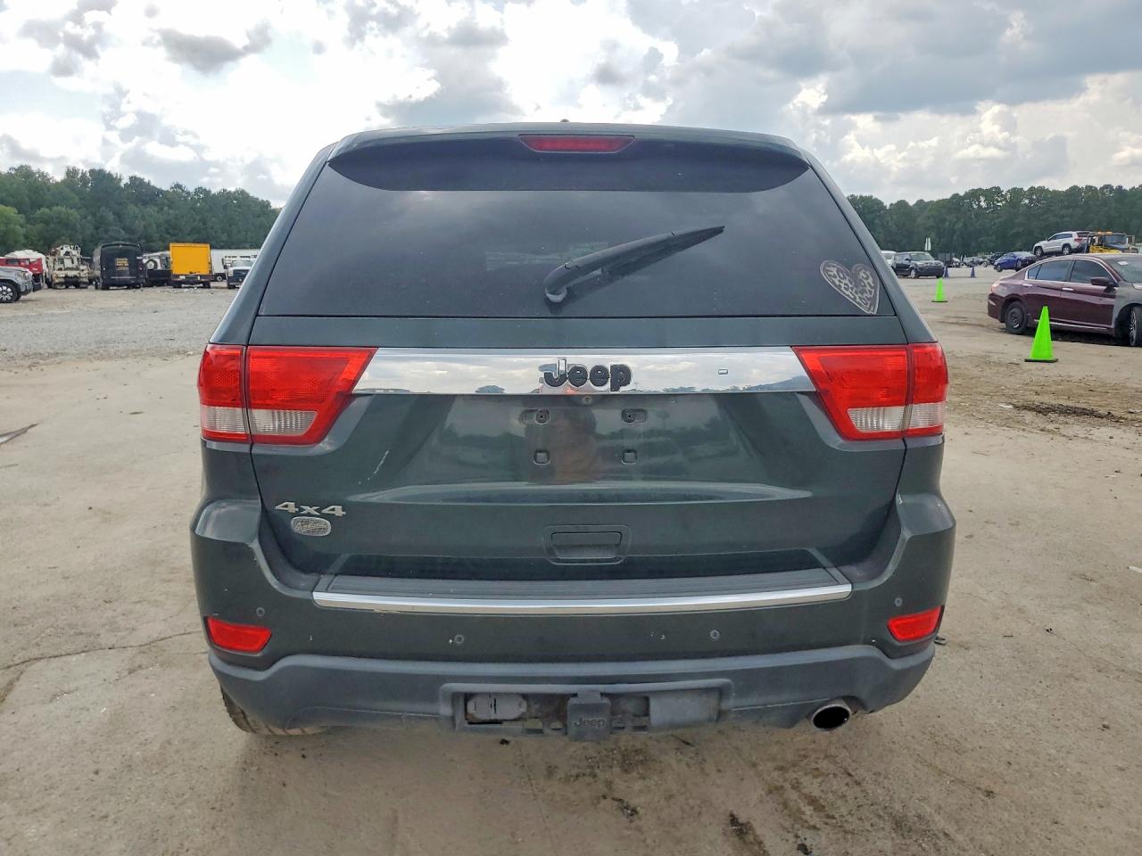 2011 Jeep Grand Cherokee Overland Green vin: 1J4RR6GGXBC606730