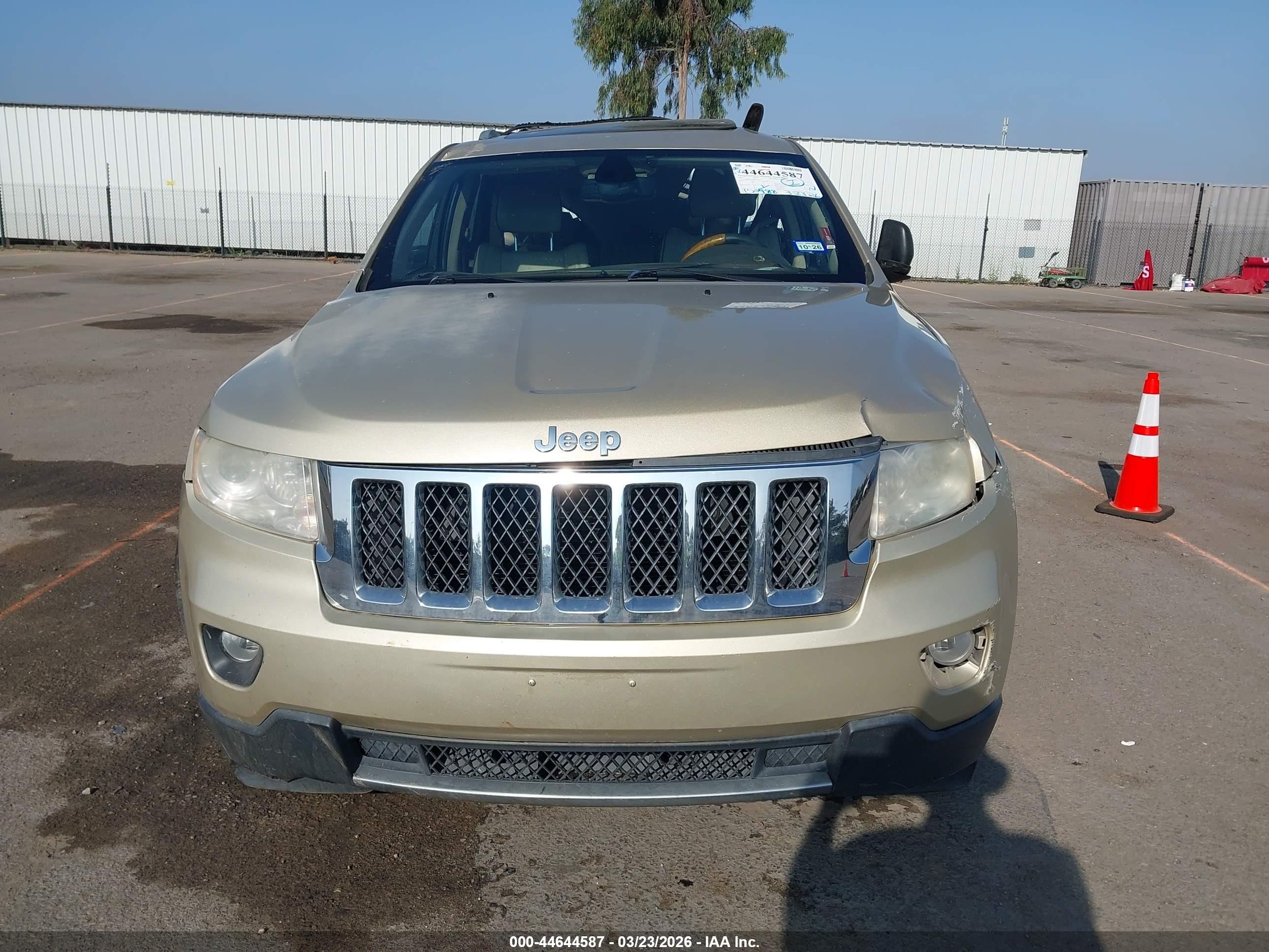 2011 Jeep Grand Cherokee Overland Brown vin: 1J4RR6GGXBC745370