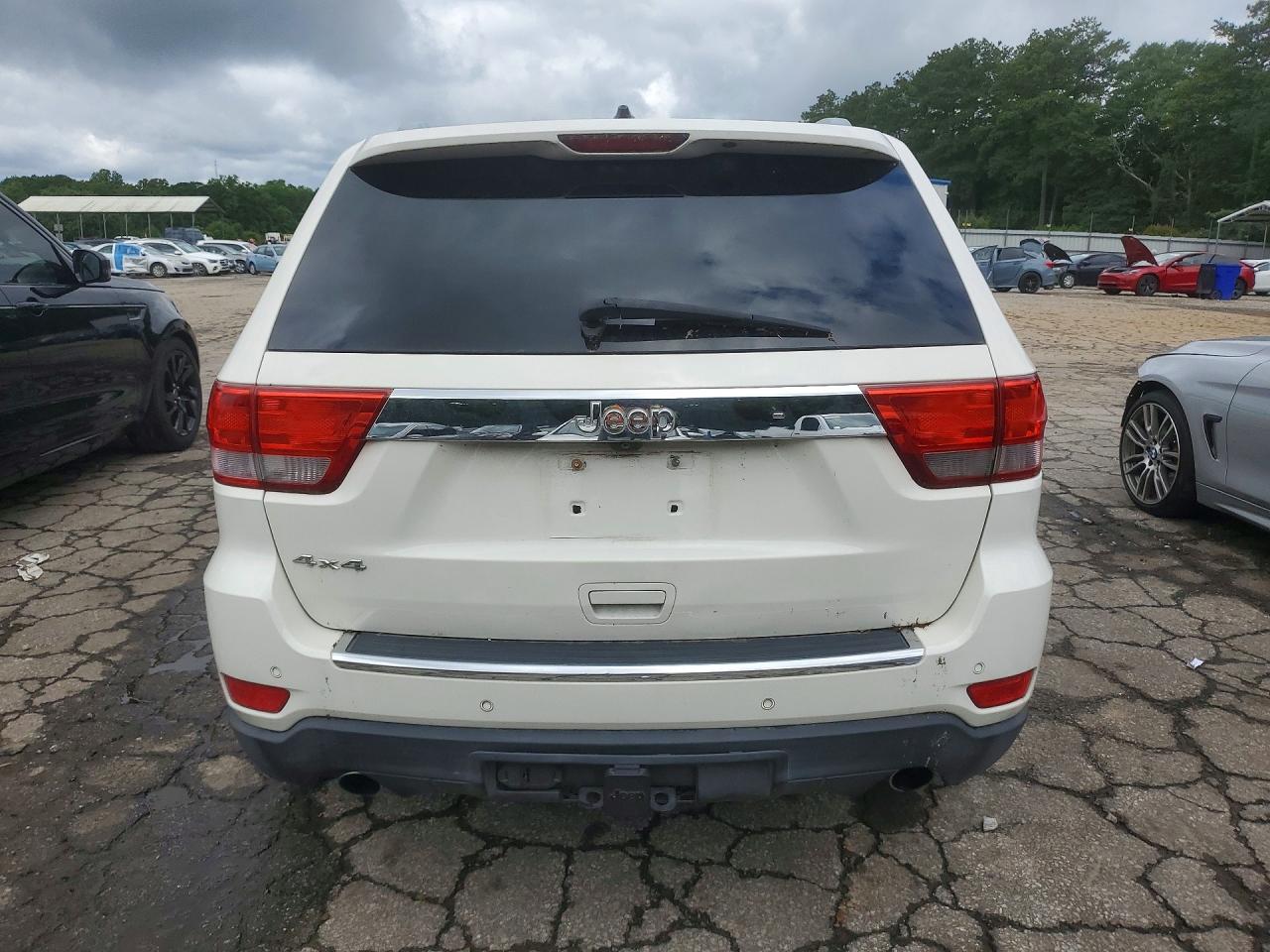 2011 Jeep Grand Cherokee Overland White vin: 1J4RR6GT0BC714075
