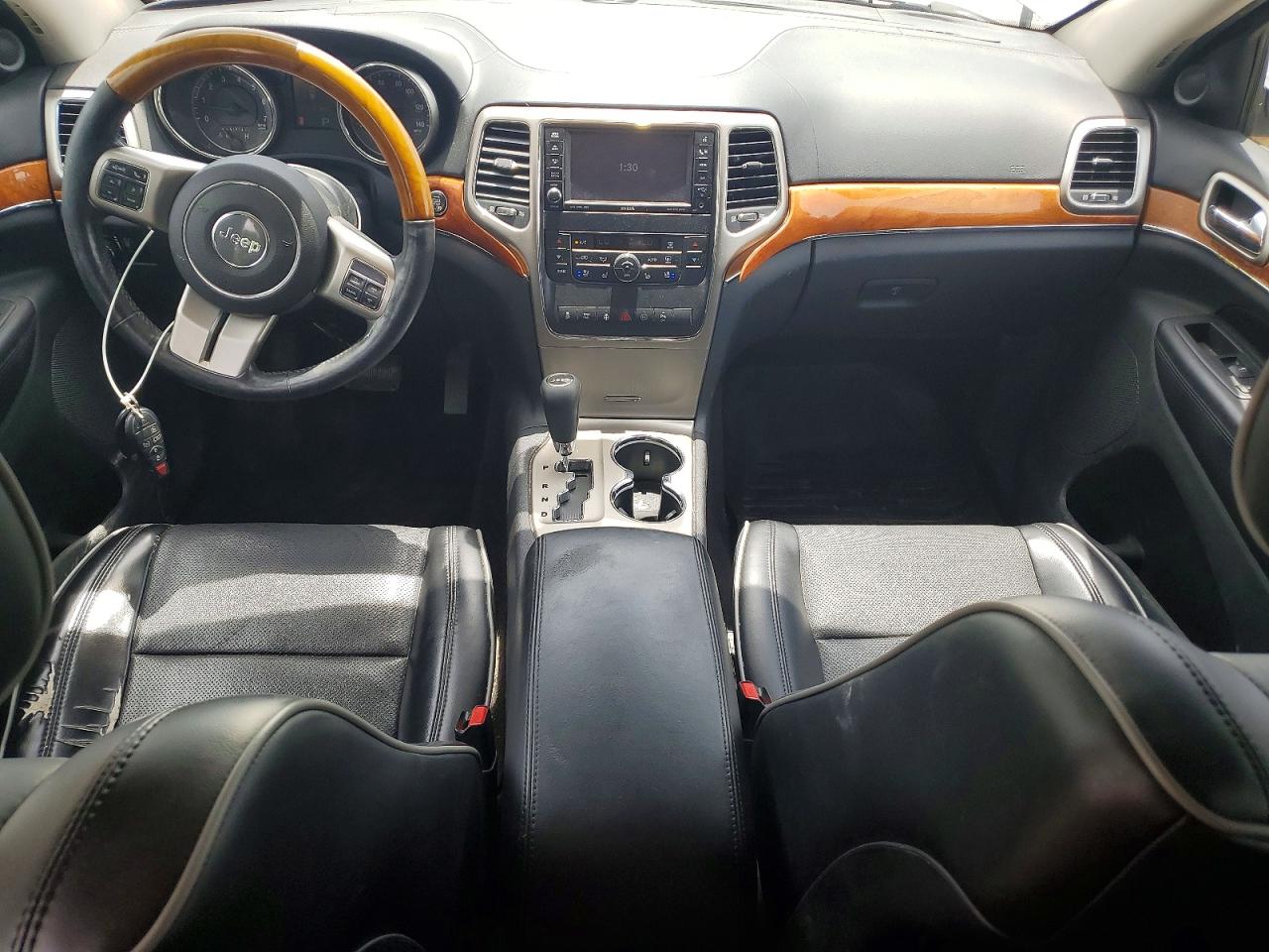 2011 Jeep Grand Cherokee Silver vin: 1J4RR6GT1BC514404