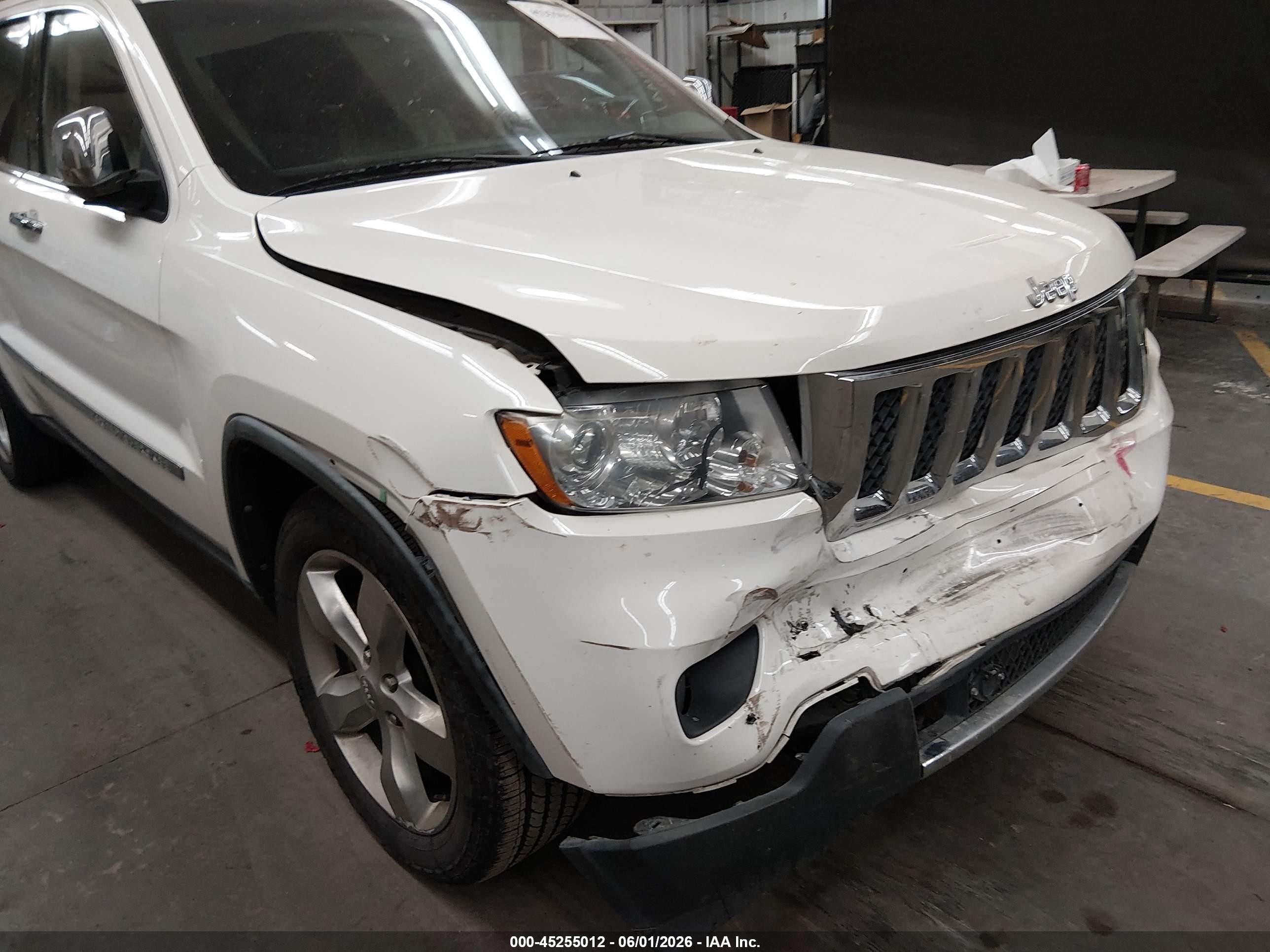 2011 Jeep Grand Cherokee Overland Белый vin: 1J4RR6GT2BC555656