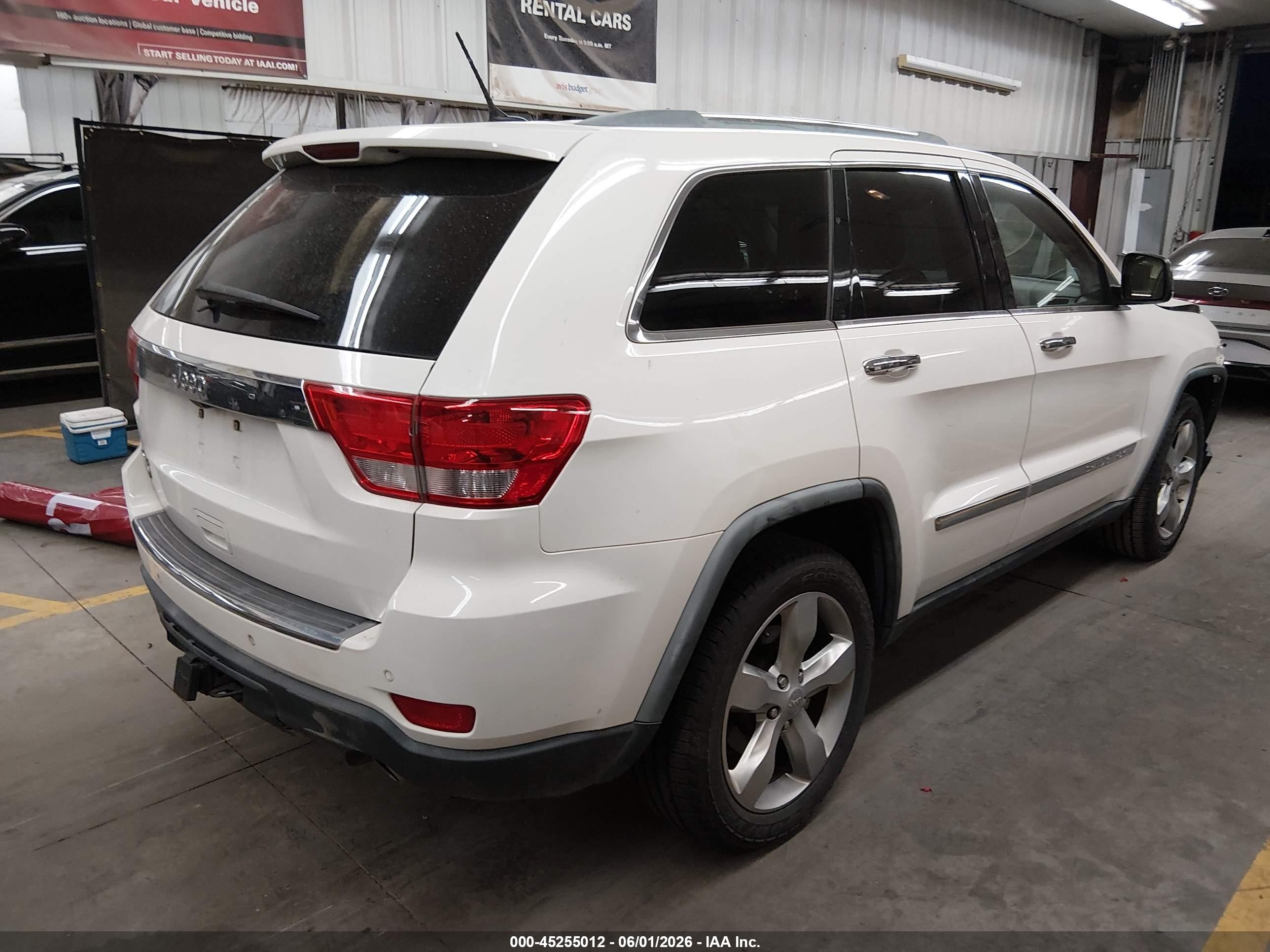 2011 Jeep Grand Cherokee Overland Белый vin: 1J4RR6GT2BC555656