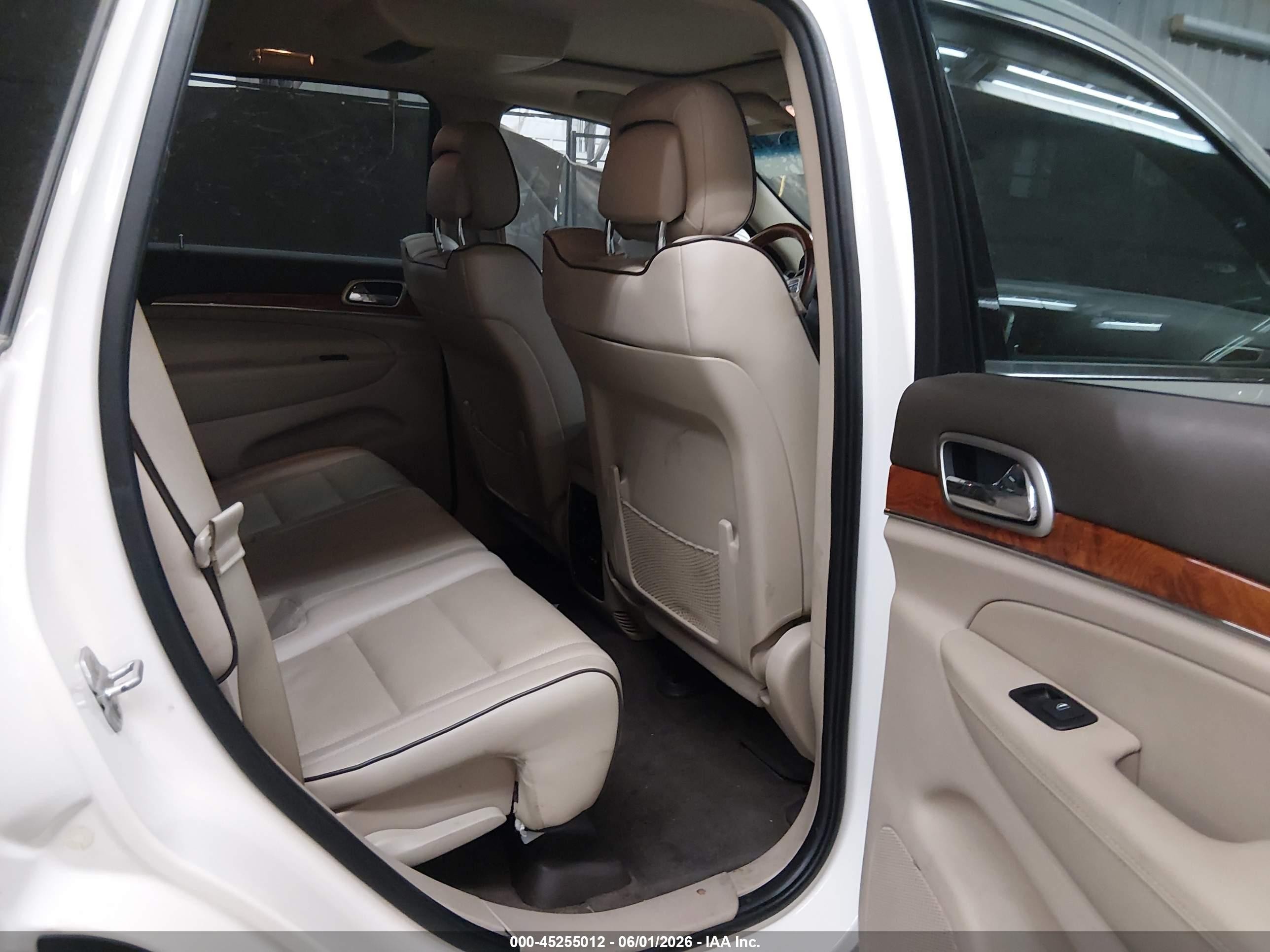 2011 Jeep Grand Cherokee Overland Белый vin: 1J4RR6GT2BC555656