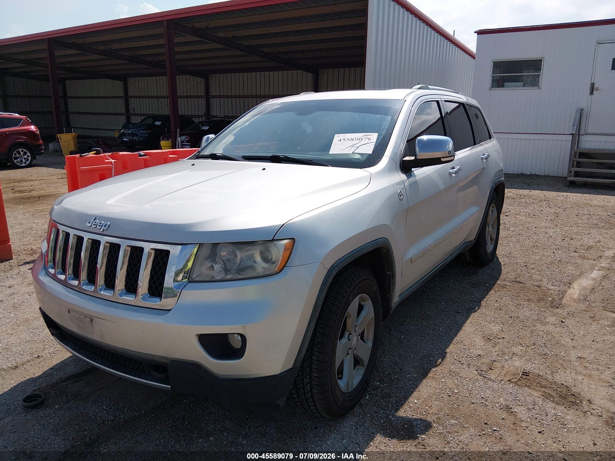 2011 Jeep Grand Cherokee Overland Silver vin: 1J4RR6GT2BC607299