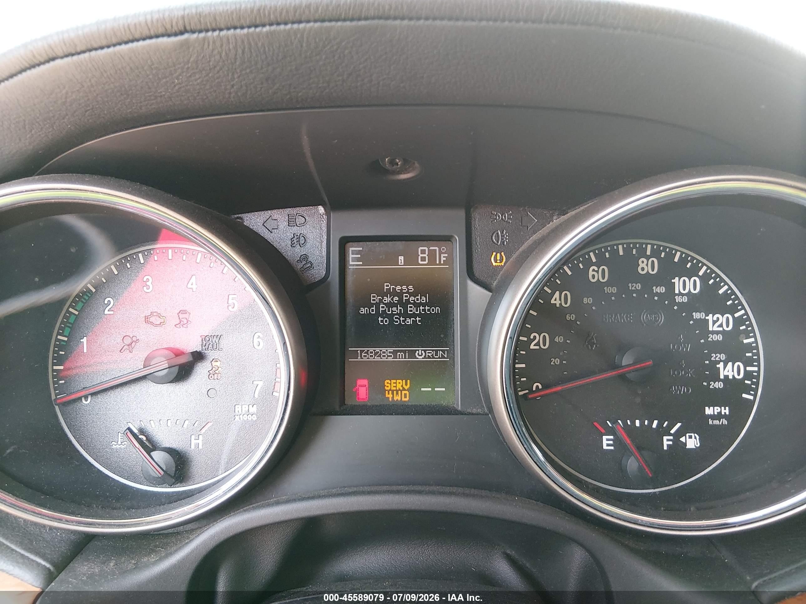 2011 Jeep Grand Cherokee Overland Silver vin: 1J4RR6GT2BC607299