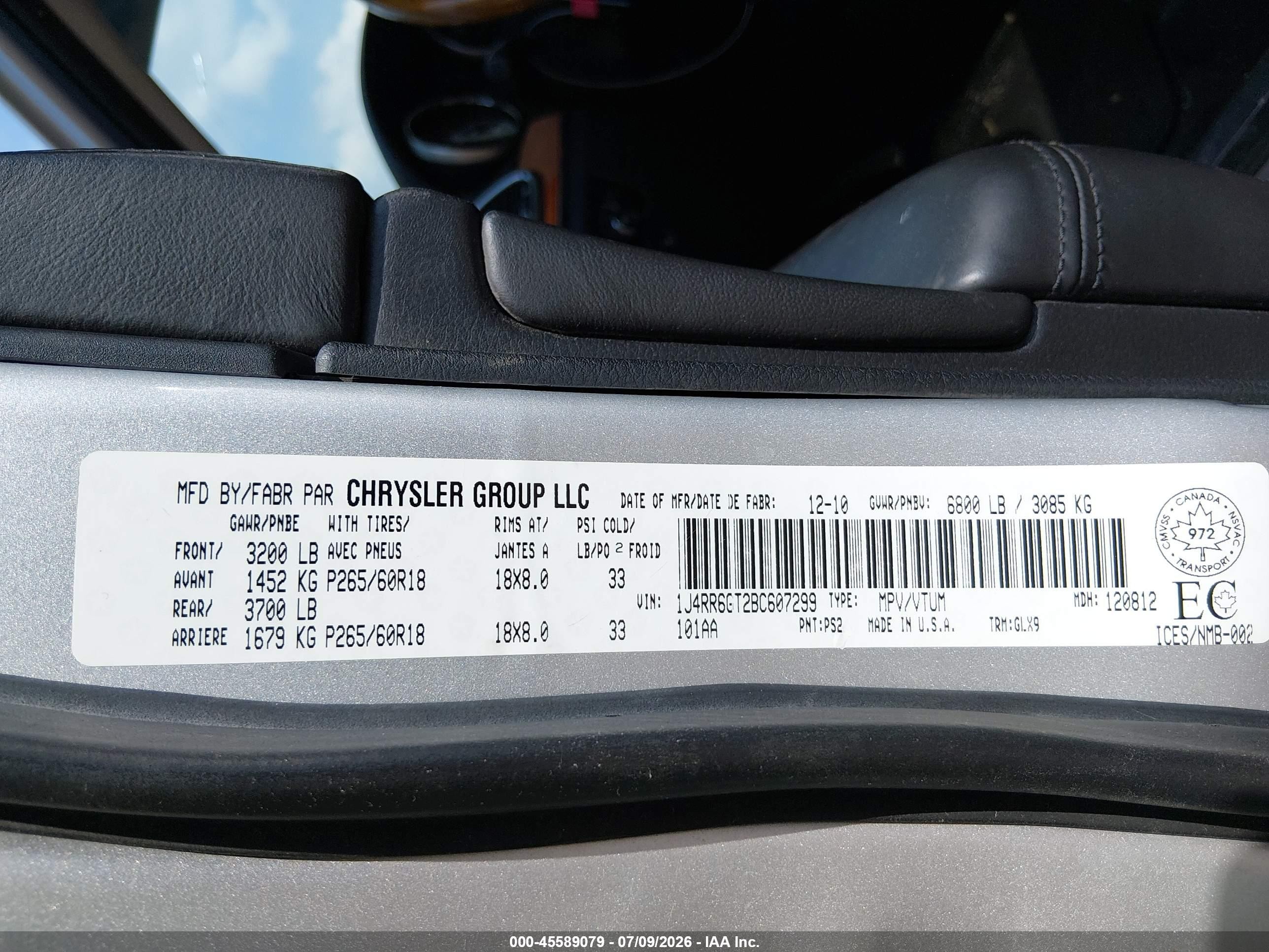 2011 Jeep Grand Cherokee Overland Silver vin: 1J4RR6GT2BC607299