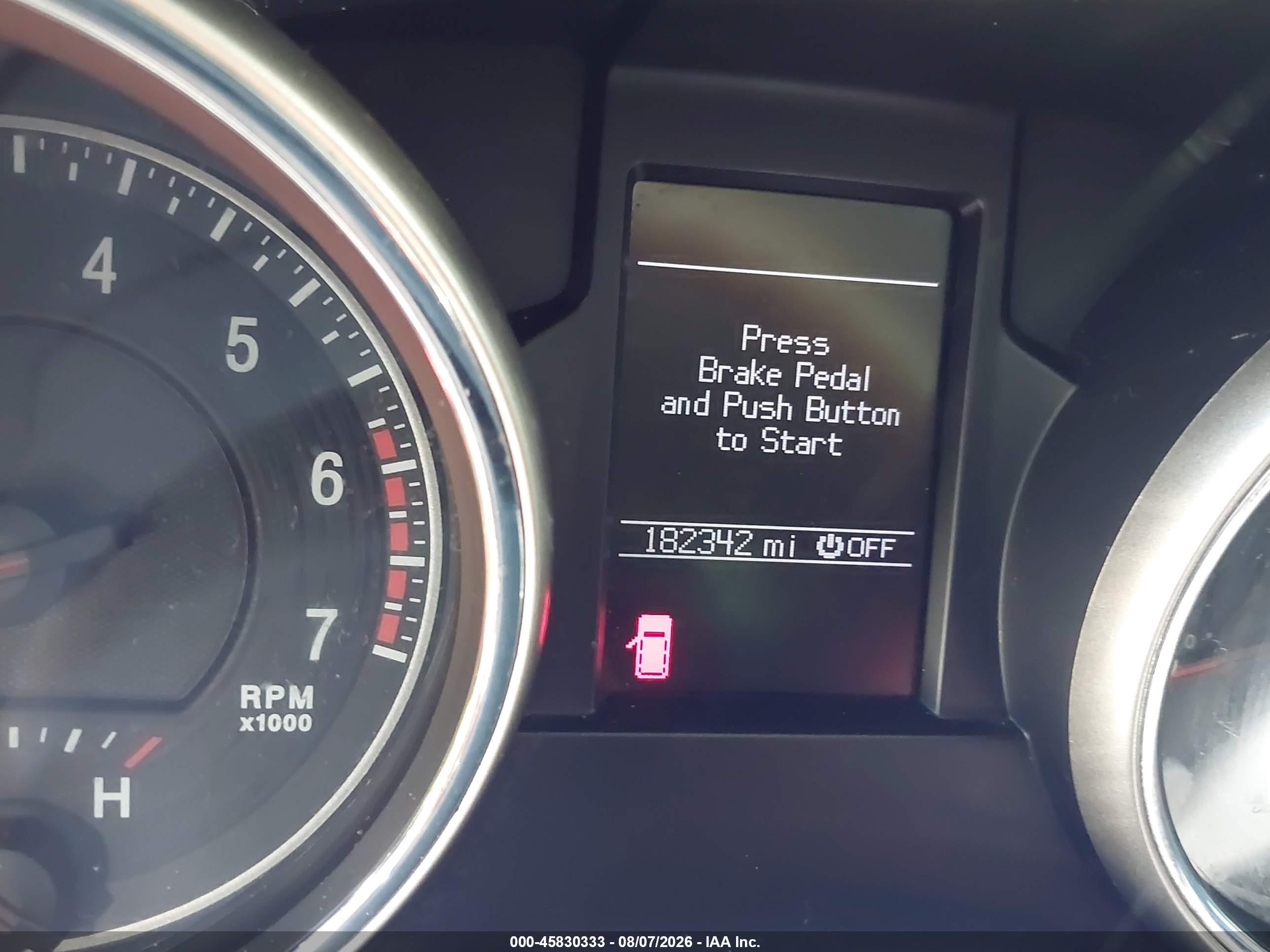 2011 Jeep Grand Cherokee Overland Красный vin: 1J4RR6GT3BC549946