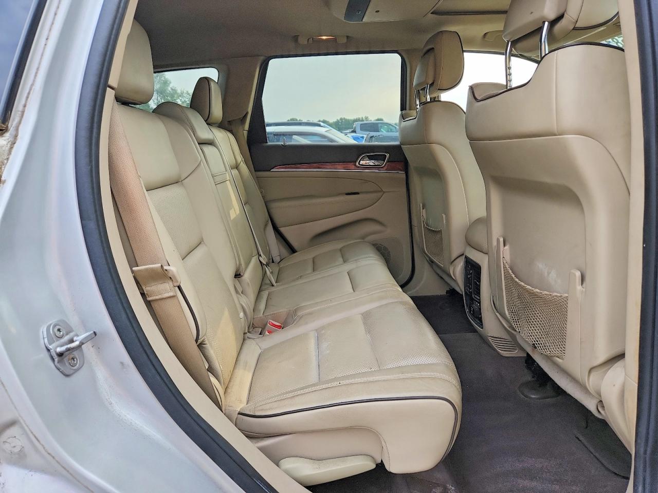 2011 Jeep Grand Cherokee Overland Silver vin: 1J4RR6GT4BC607675