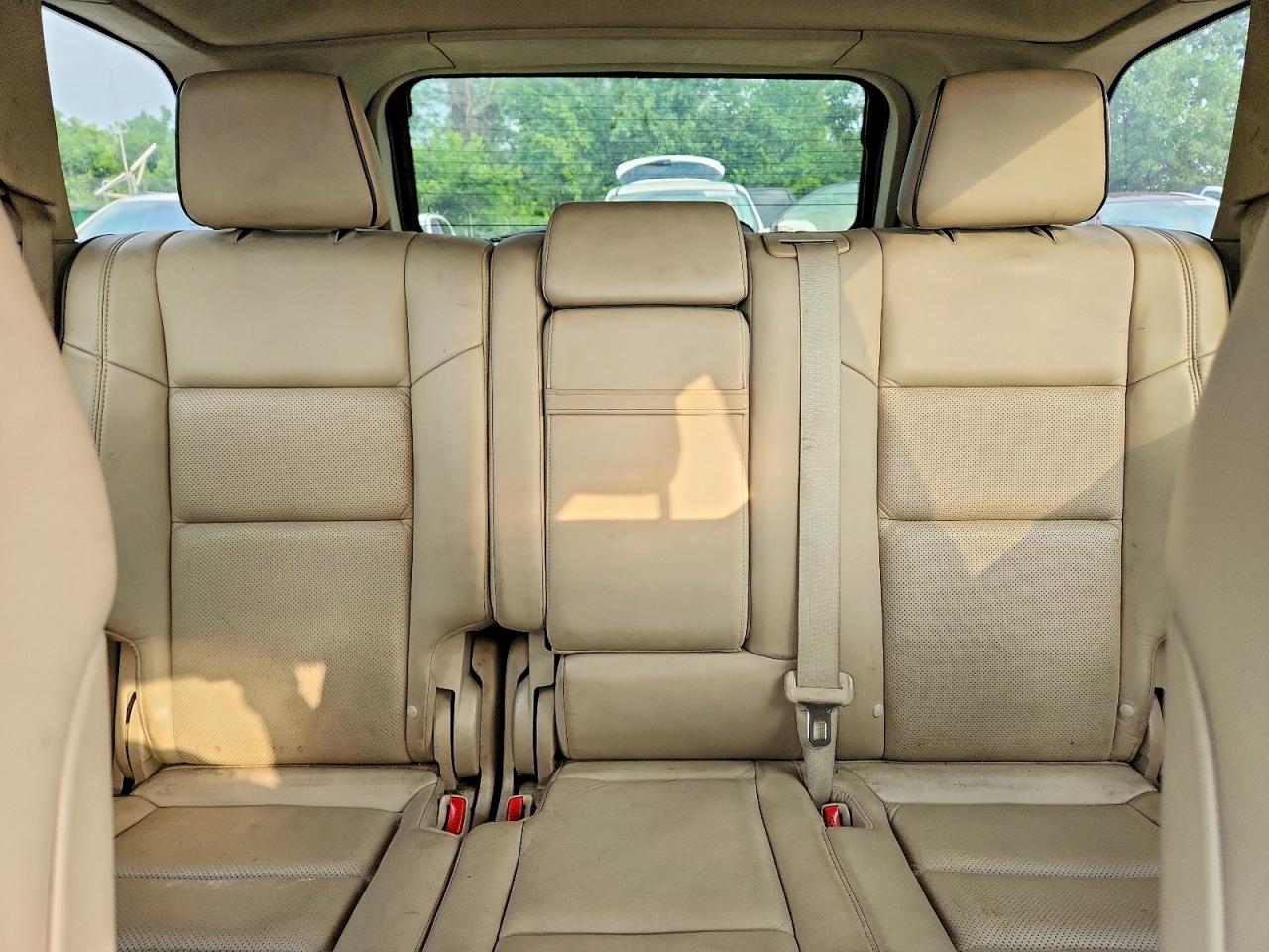 2011 Jeep Grand Cherokee Overland Silver vin: 1J4RR6GT4BC607675