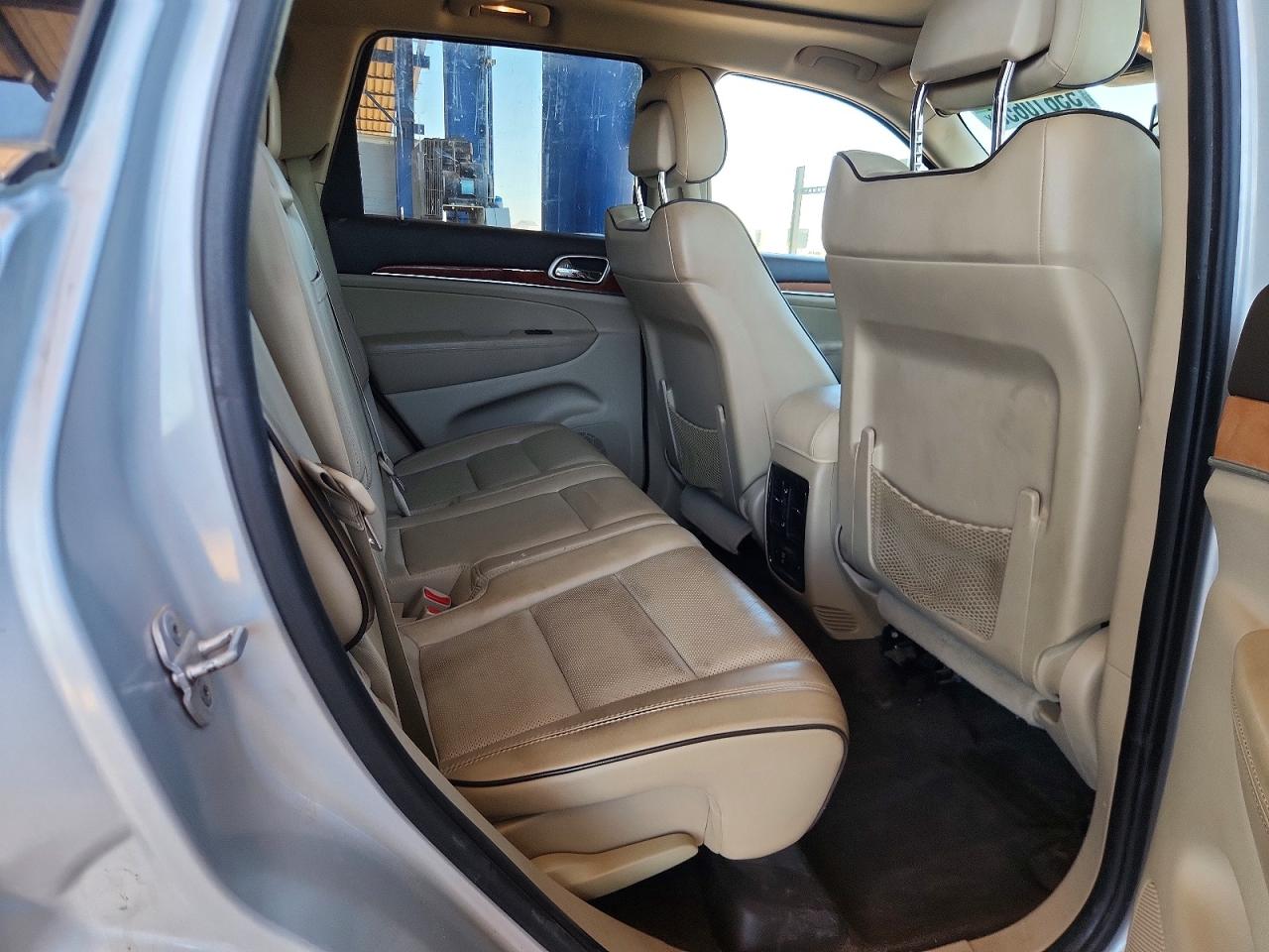 2011 Jeep Grand Cherokee Overland Silver vin: 1J4RR6GT4BC647805
