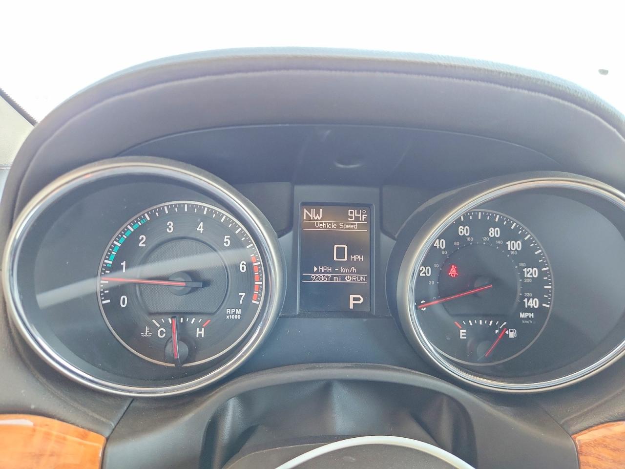 2011 Jeep Grand Cherokee Overland Silver vin: 1J4RR6GT4BC647805