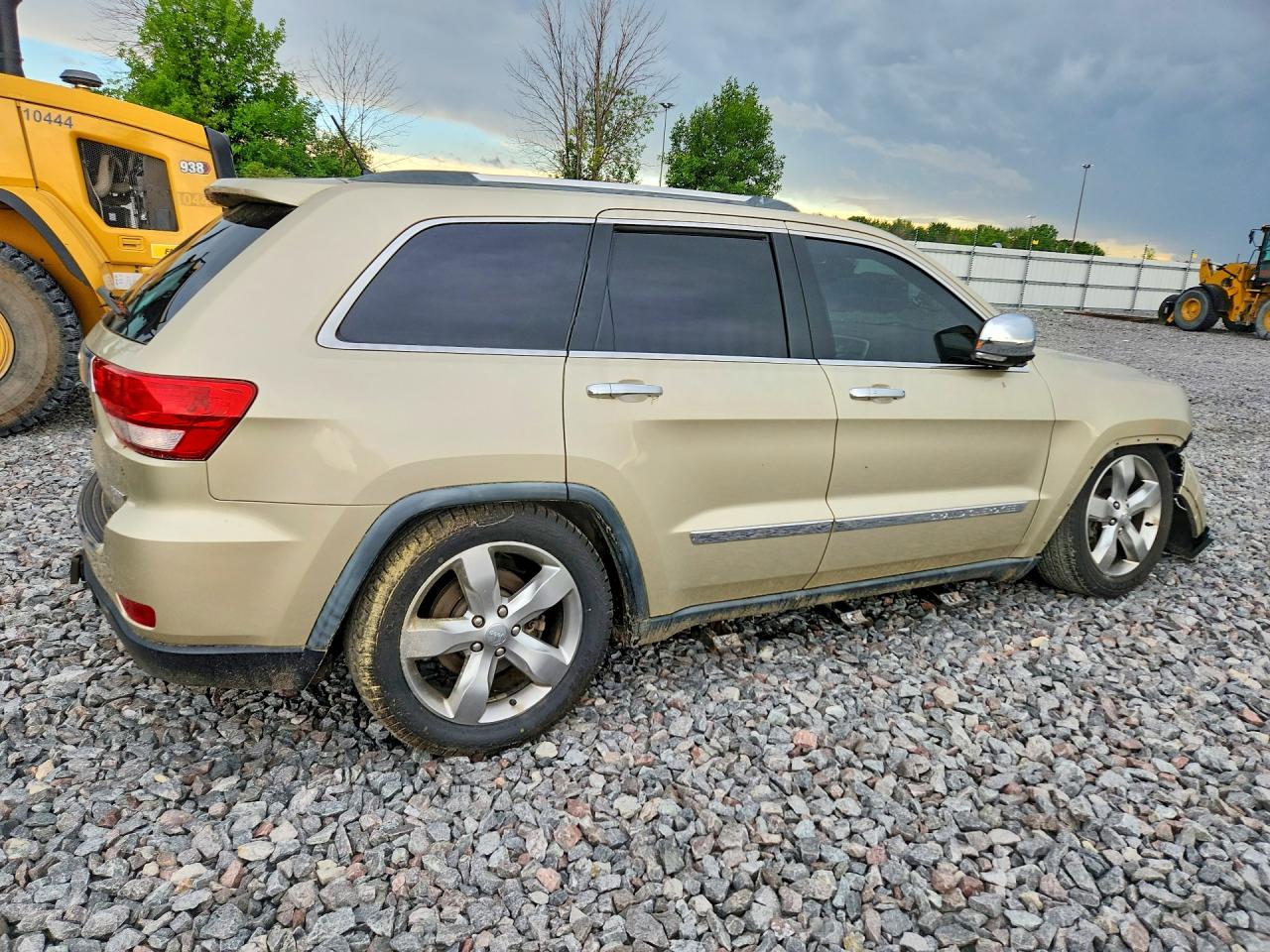 2011 Jeep Grand Cherokee Overland Gold vin: 1J4RR6GT5BC713066