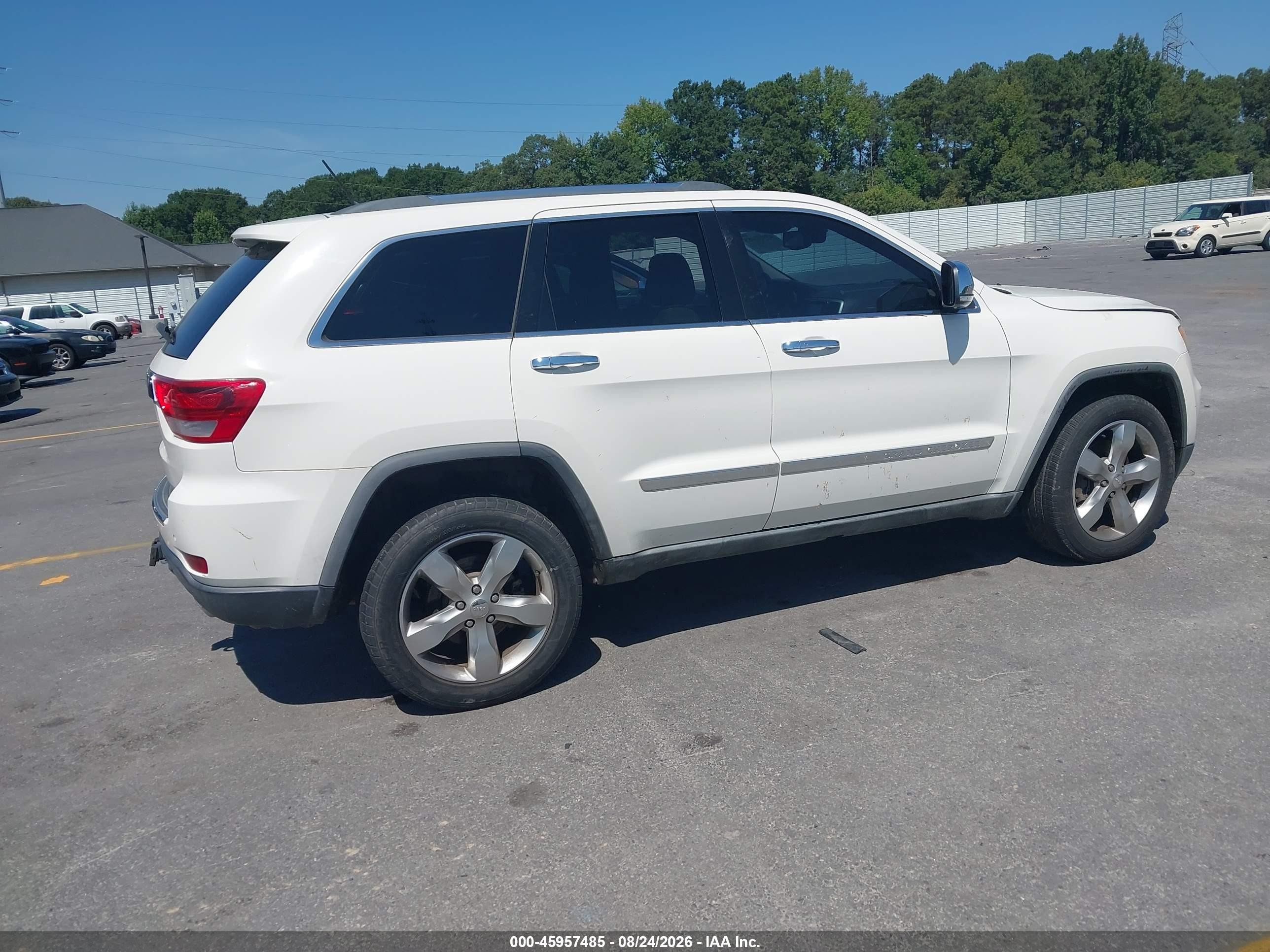 2011 Jeep Grand Cherokee Overland White vin: 1J4RR6GT6BC509442