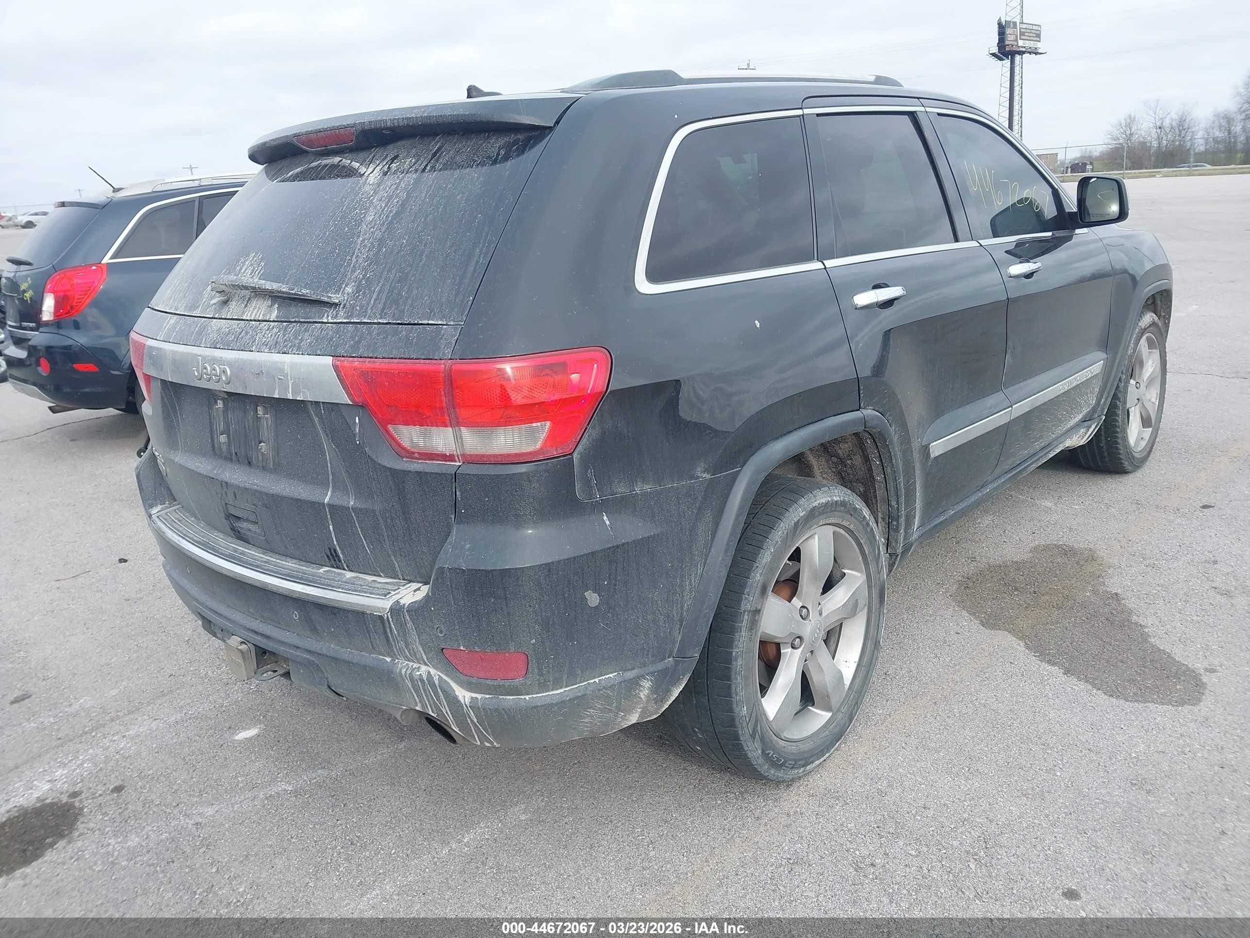 2011 Jeep Grand Cherokee Overland Black vin: 1J4RR6GT7BC586904