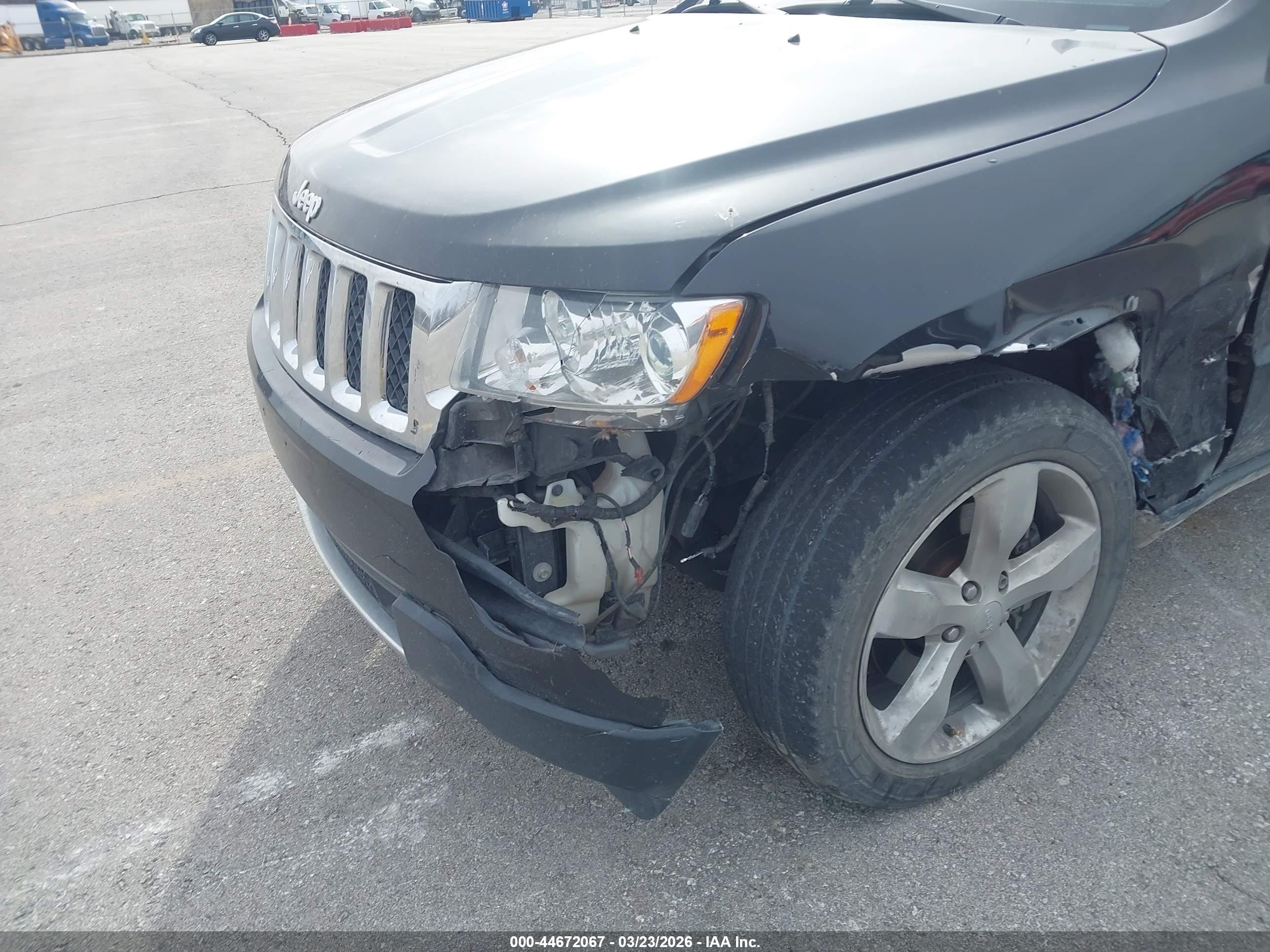 2011 Jeep Grand Cherokee Overland Black vin: 1J4RR6GT7BC586904