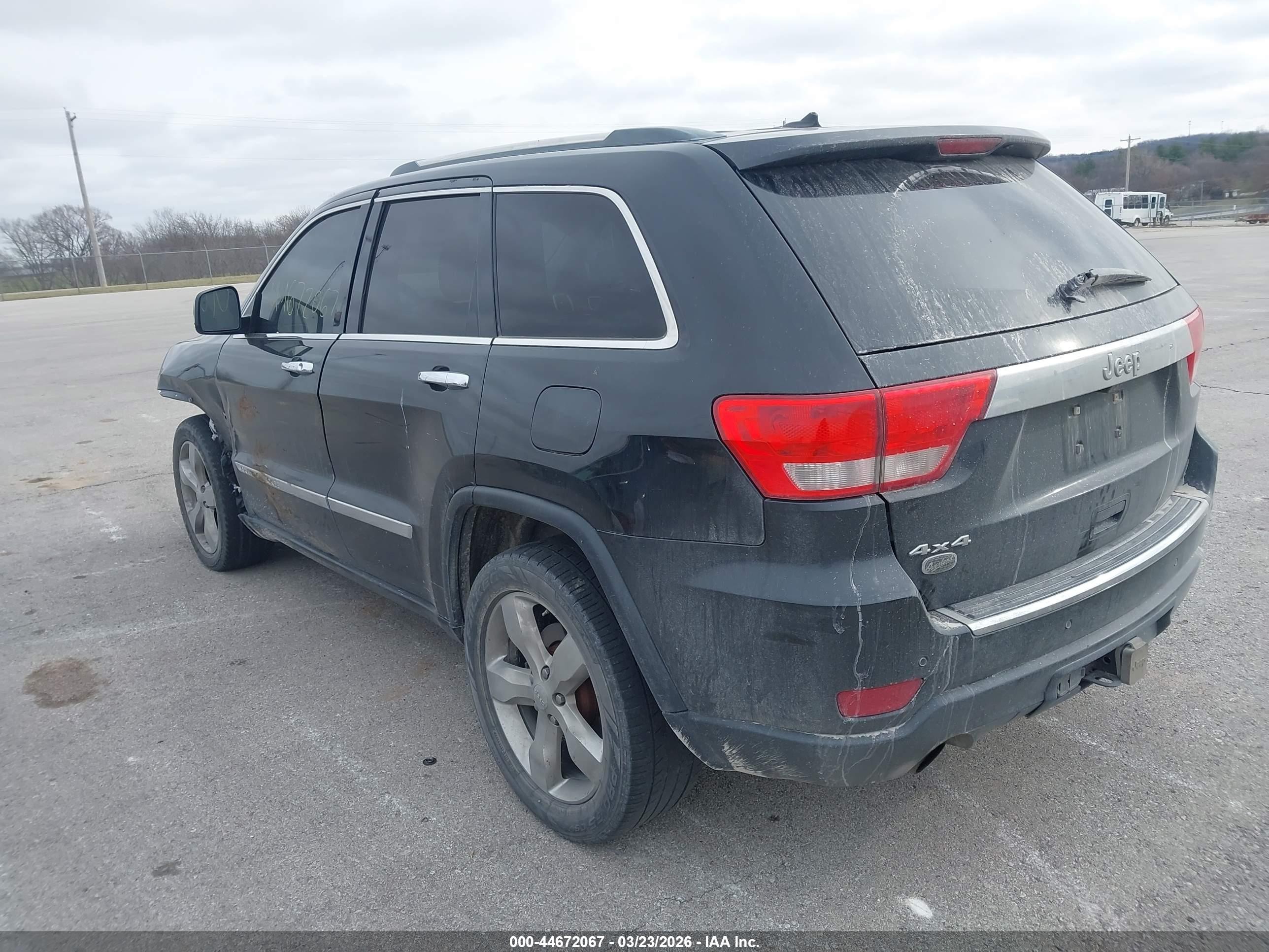 2011 Jeep Grand Cherokee Overland Black vin: 1J4RR6GT7BC586904