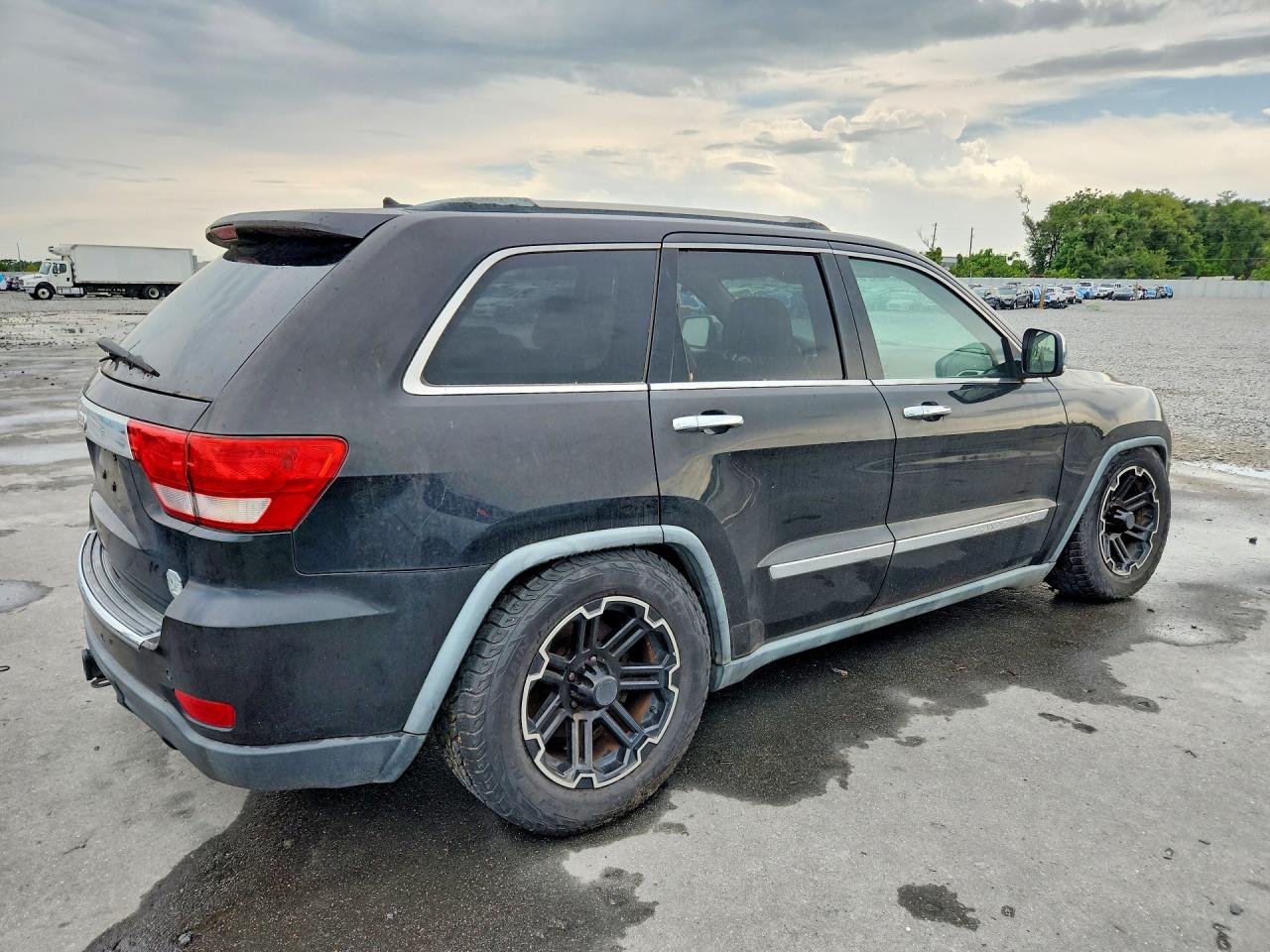 2011 Jeep Grand Cherokee Overland Black vin: 1J4RR6GT7BC606830