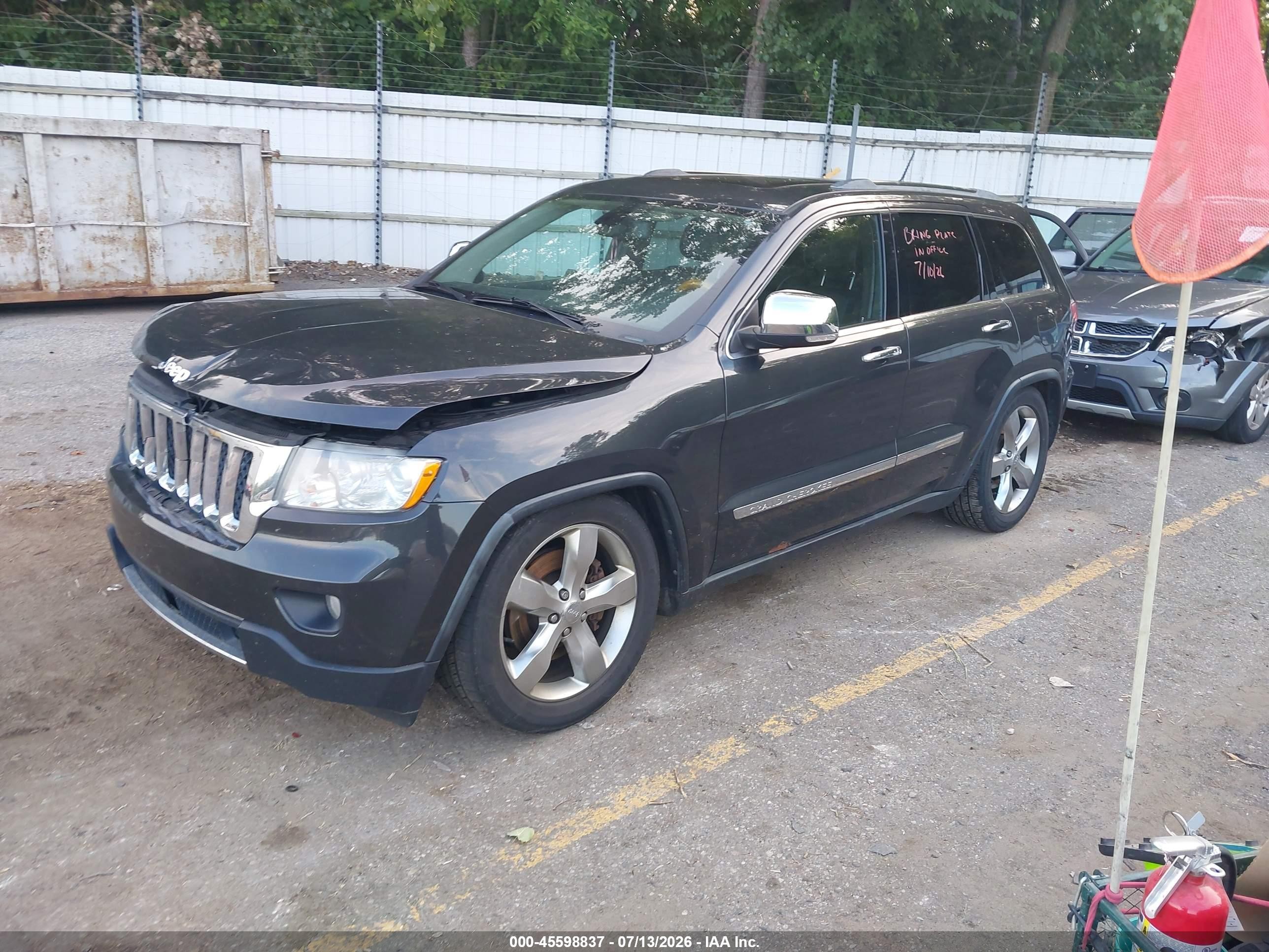 2011 Jeep Grand Cherokee Overland Gray vin: 1J4RR6GT8BC607839