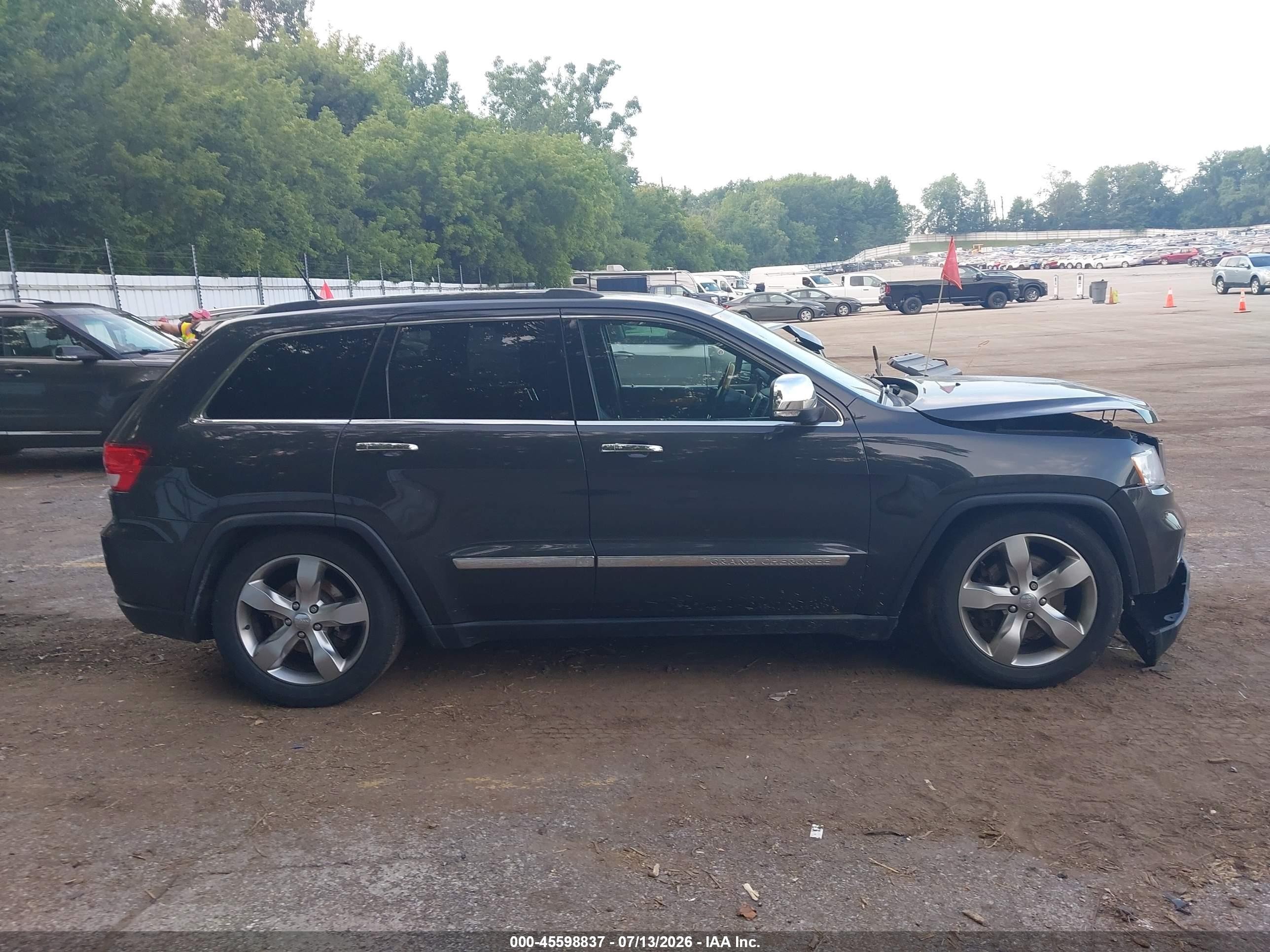 2011 Jeep Grand Cherokee Overland Gray vin: 1J4RR6GT8BC607839