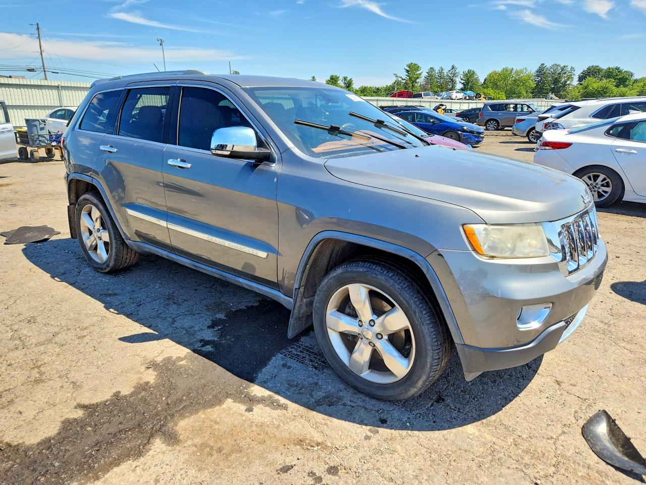 2011 Jeep Grand Cherokee Overland Gray vin: 1J4RR6GT8BC726474