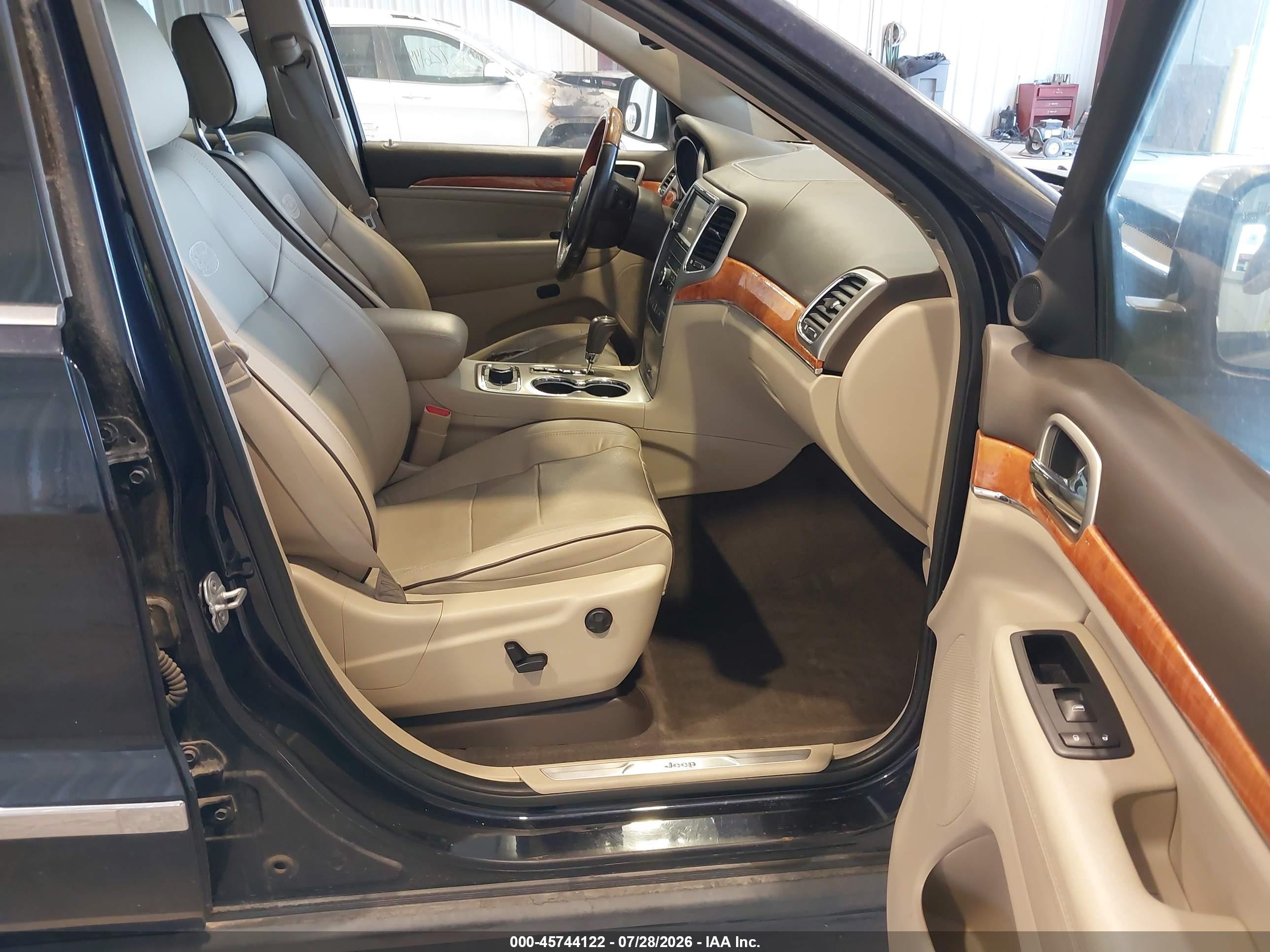 2011 Jeep Grand Cherokee Overland Navy vin: 1J4RR6GT8BT501388