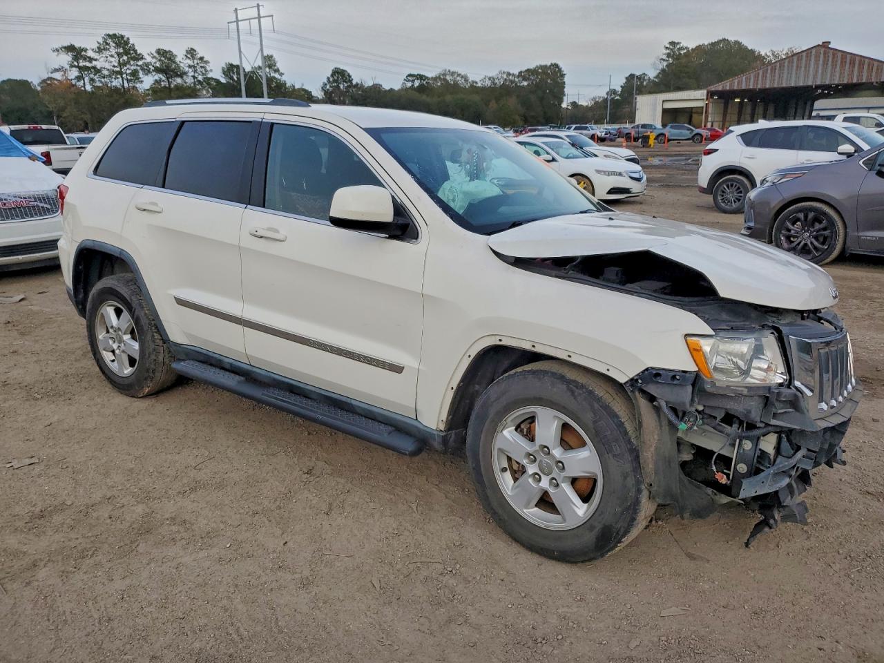 2011 Jeep Grand Cherokee Laredo White vin: 1J4RS4GG1BC539136