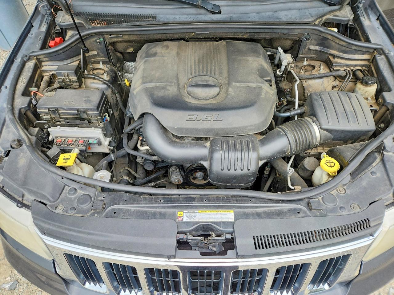 2011 Jeep Grand Cherokee Laredo Black vin: 1J4RS4GG1BC577739