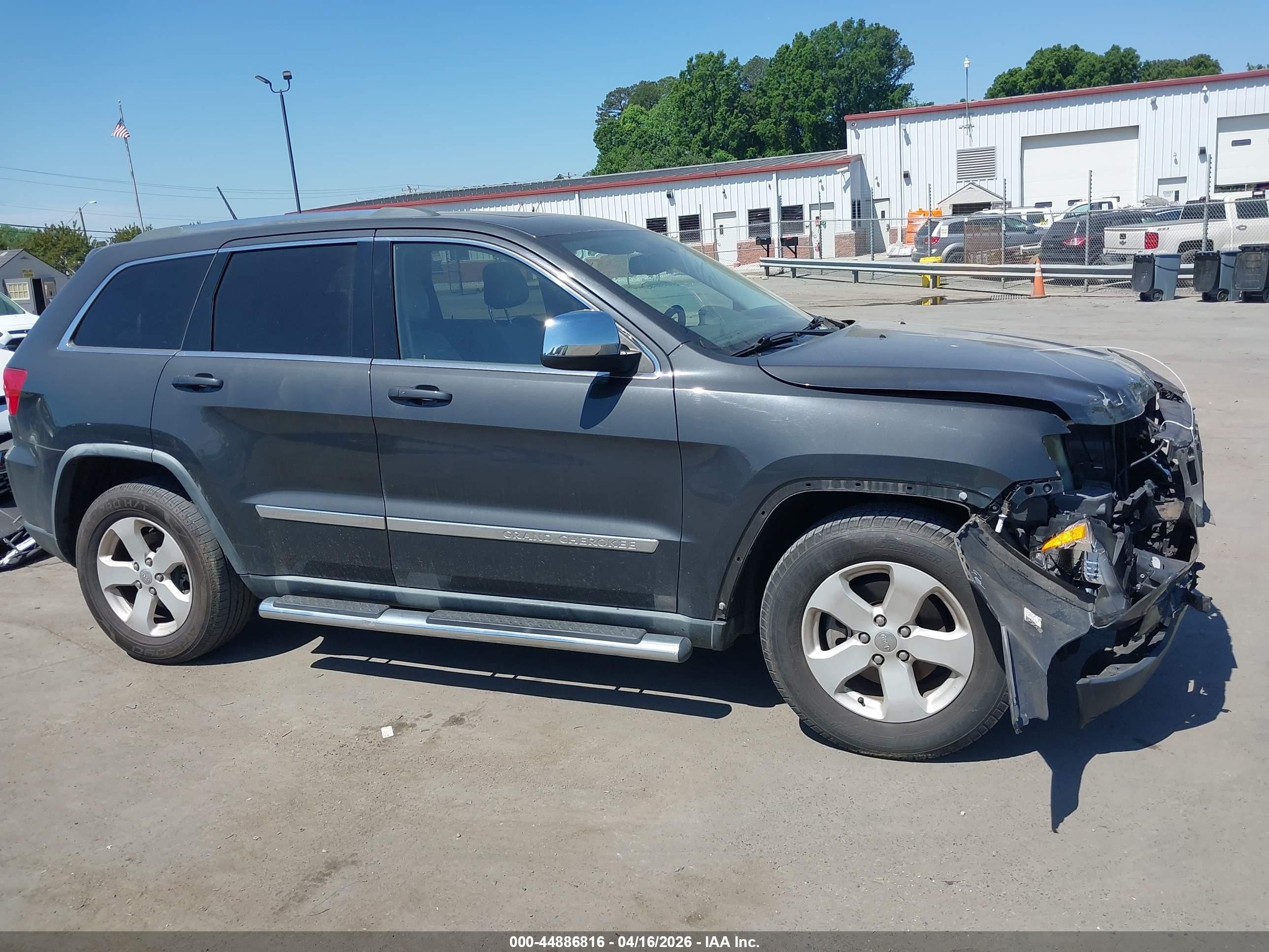 2011 Jeep Grand Cherokee Laredo Gray vin: 1J4RS4GG1BC611503