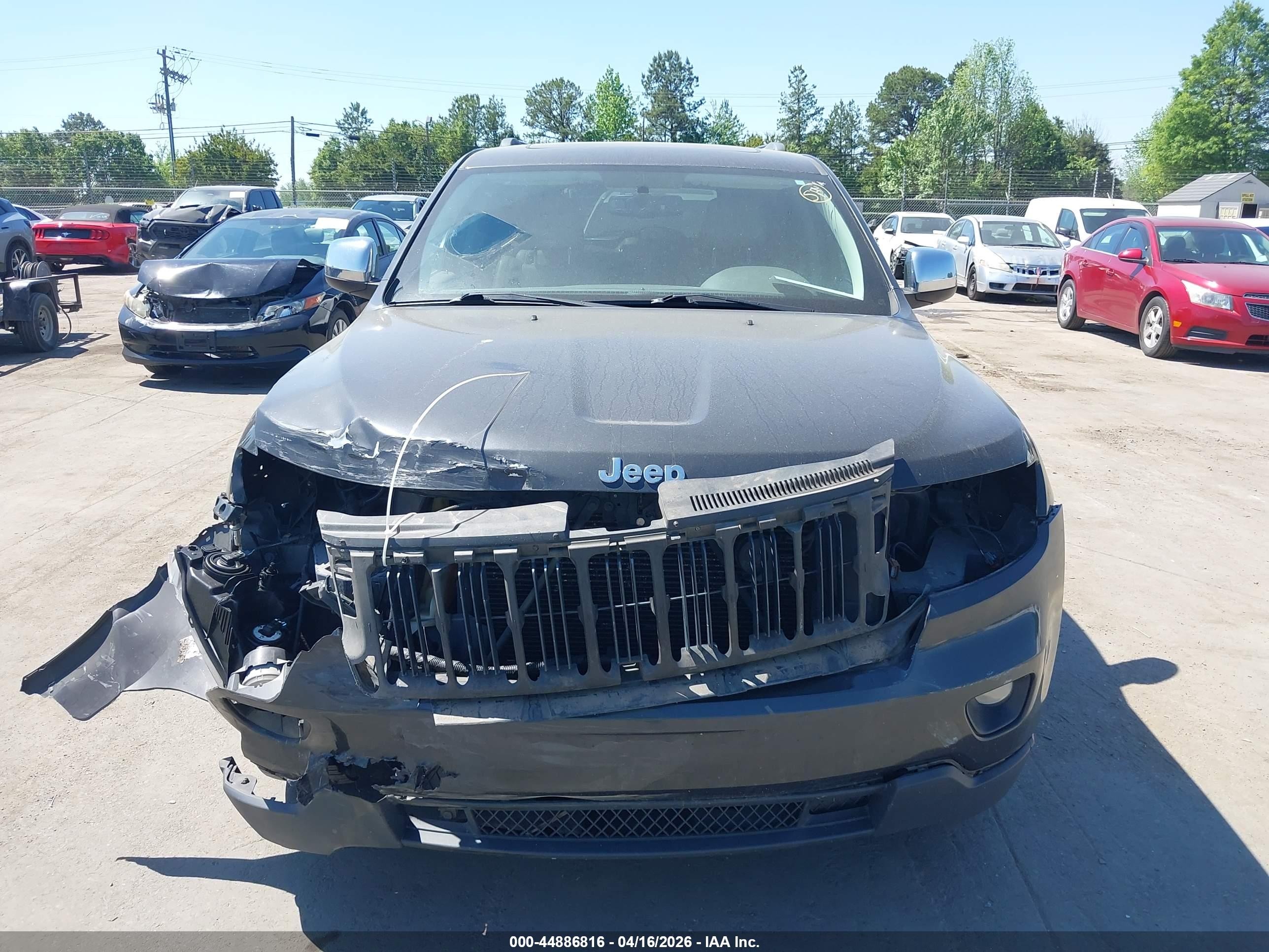 2011 Jeep Grand Cherokee Laredo Gray vin: 1J4RS4GG1BC611503