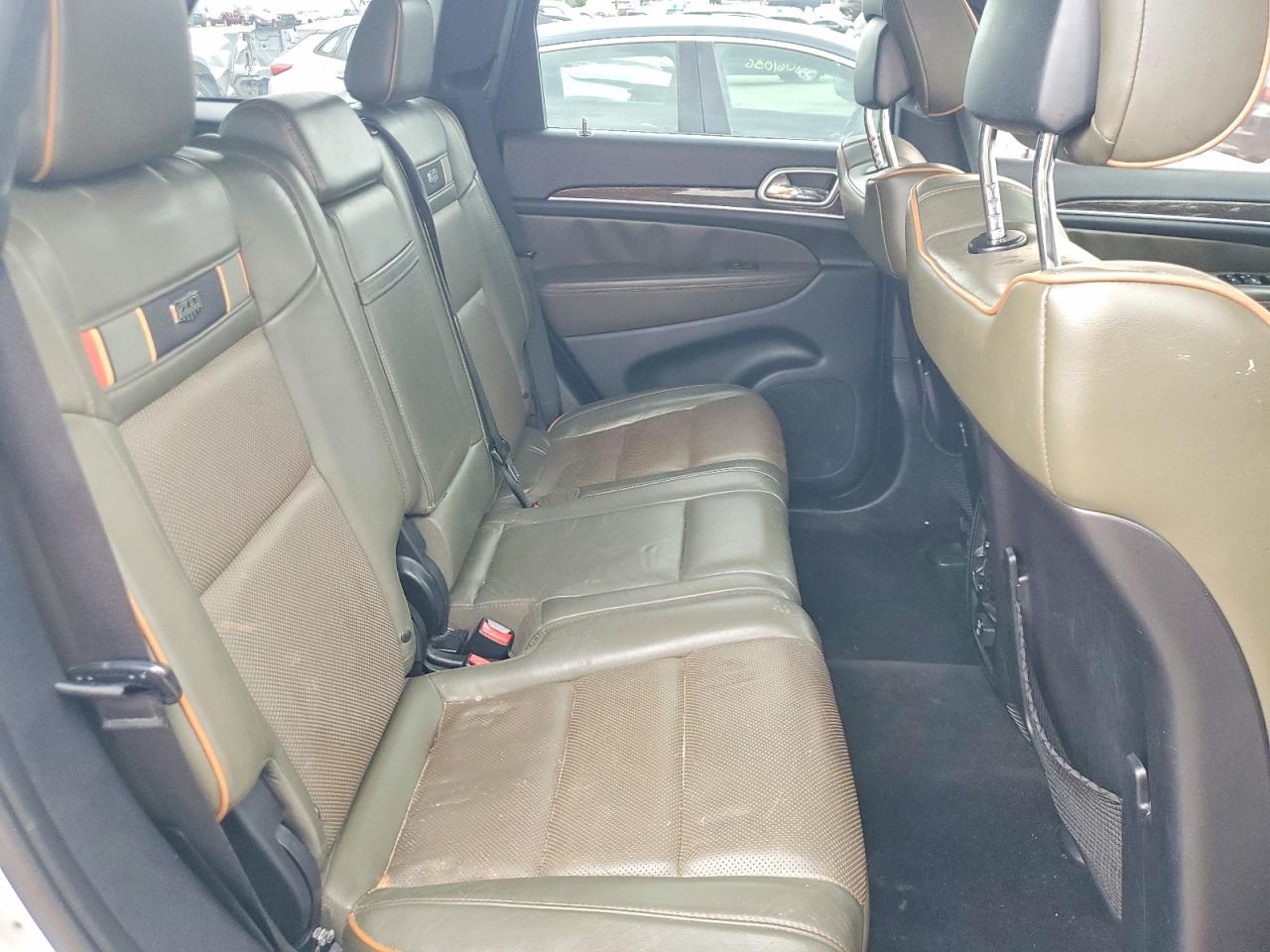 2011 Jeep Grand Cherokee Laredo Silver vin: 1J4RS4GG1BC676528