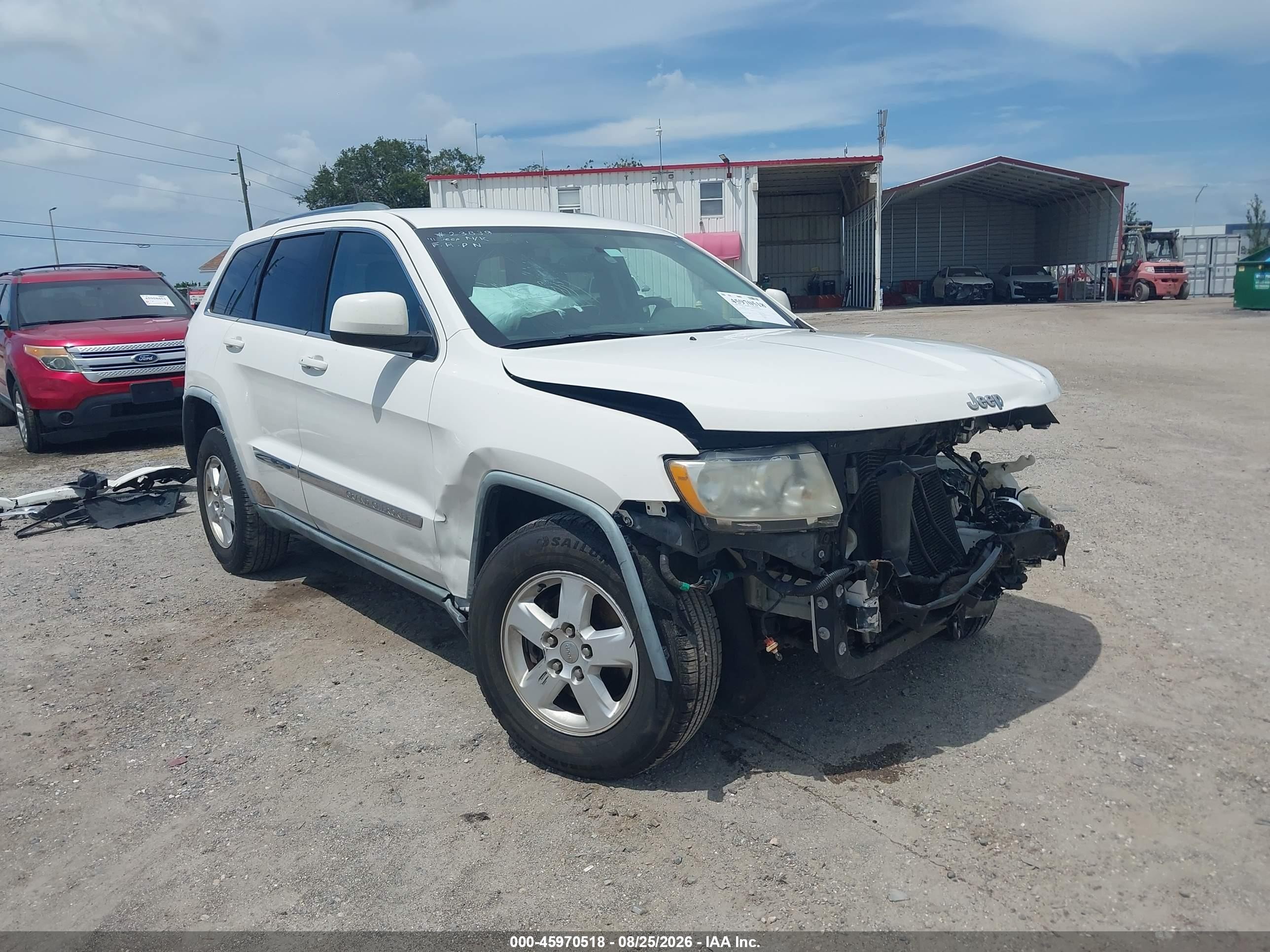 2011 Jeep Grand Cherokee Laredo White vin: 1J4RS4GG1BC716560