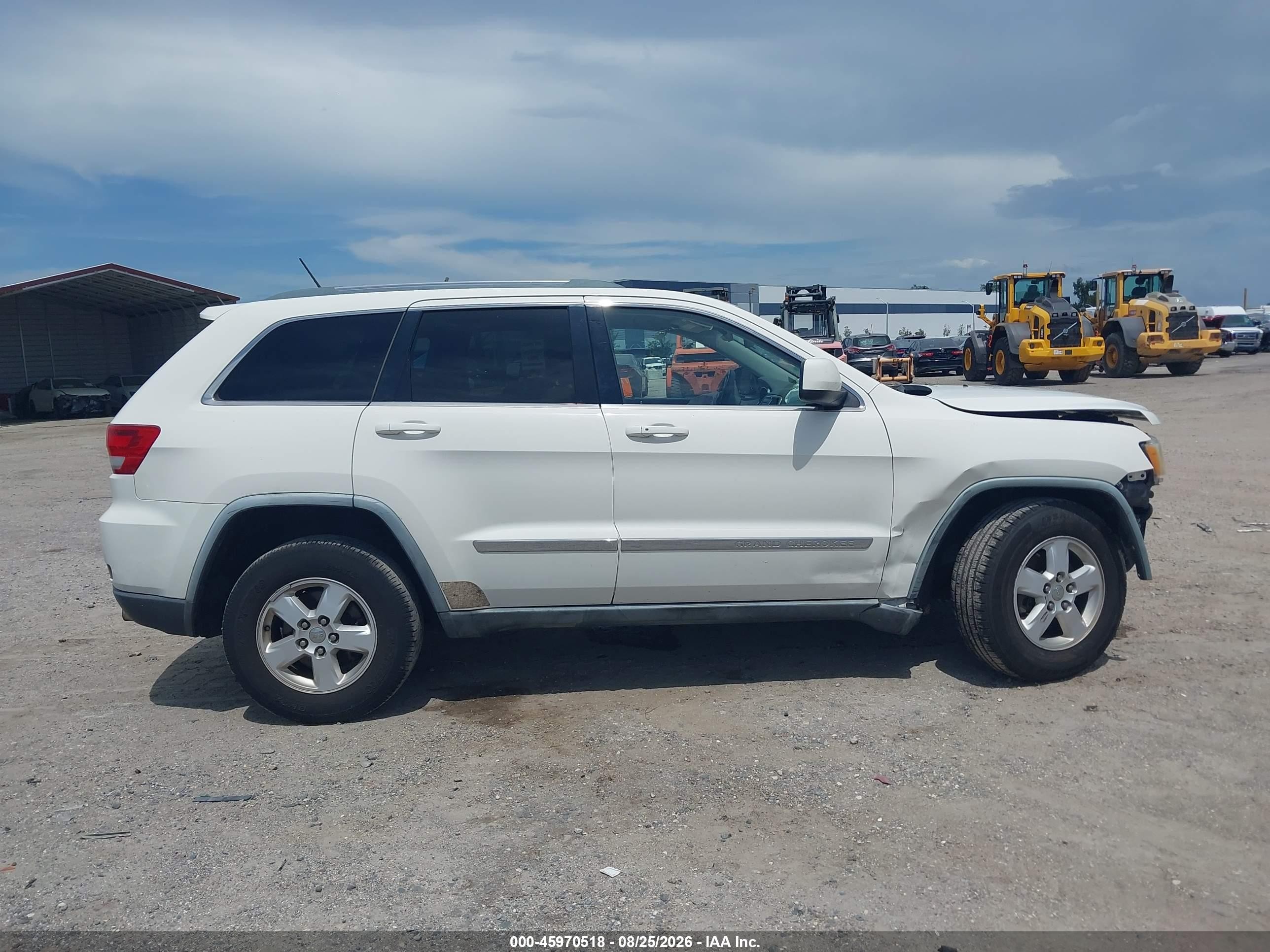 2011 Jeep Grand Cherokee Laredo White vin: 1J4RS4GG1BC716560